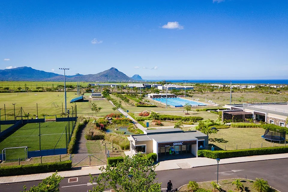 Paris-Panthéon-Assas University, Mauritius