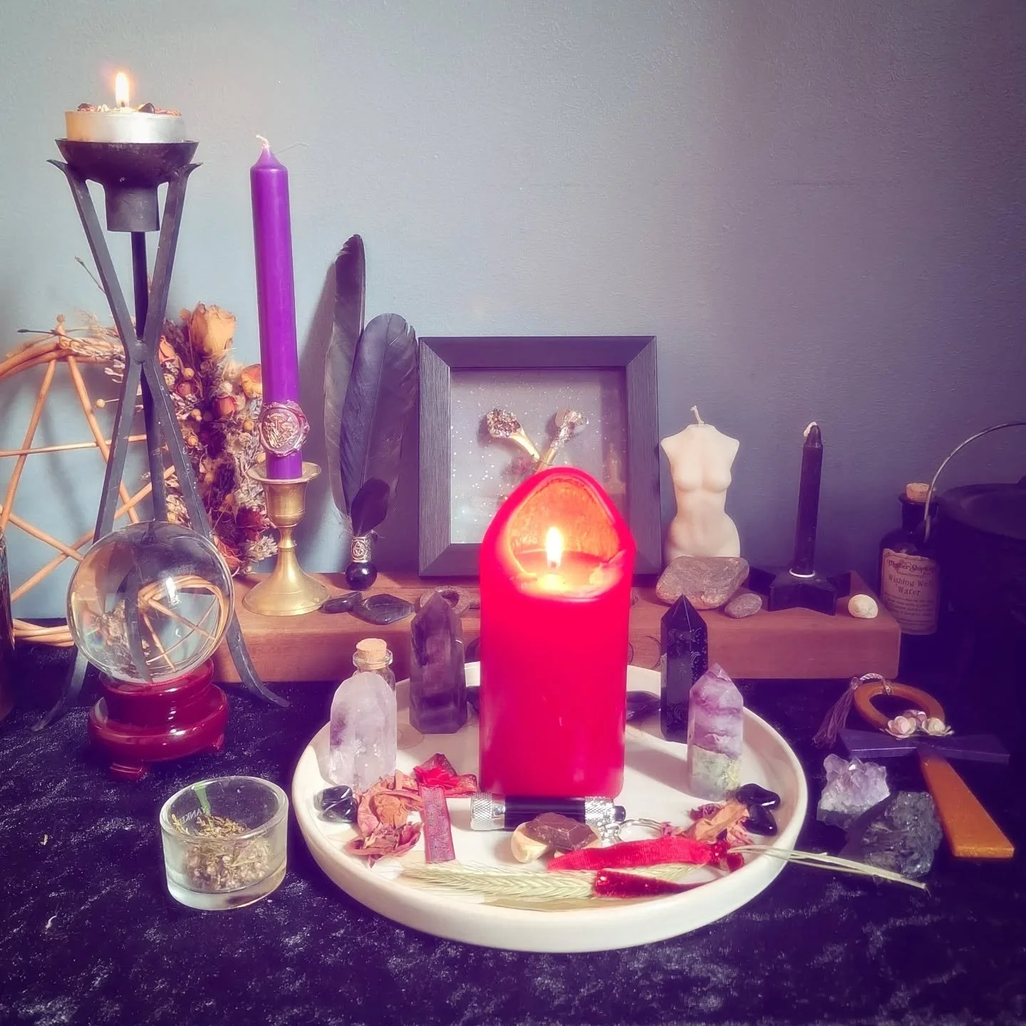 I redressed my altar this weekend to honour Hecate, and I can&rsquo;t tell you how grounding it feels to sit with her energy right now.

She&rsquo;s the goddess of crossroads, thresholds, and transformation, and I&rsquo;m definitely in all of those p
