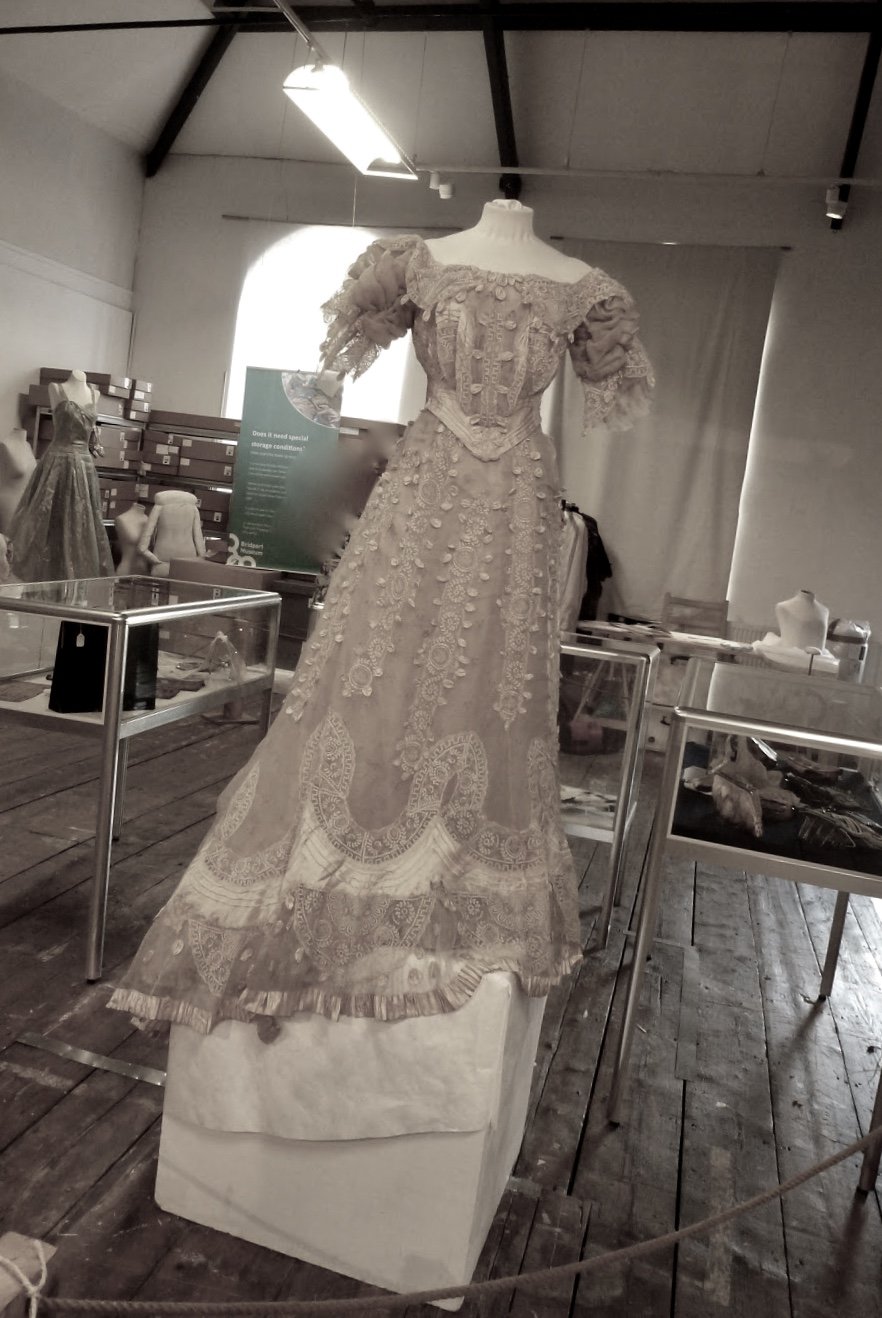 A haunted dress and local spookiness