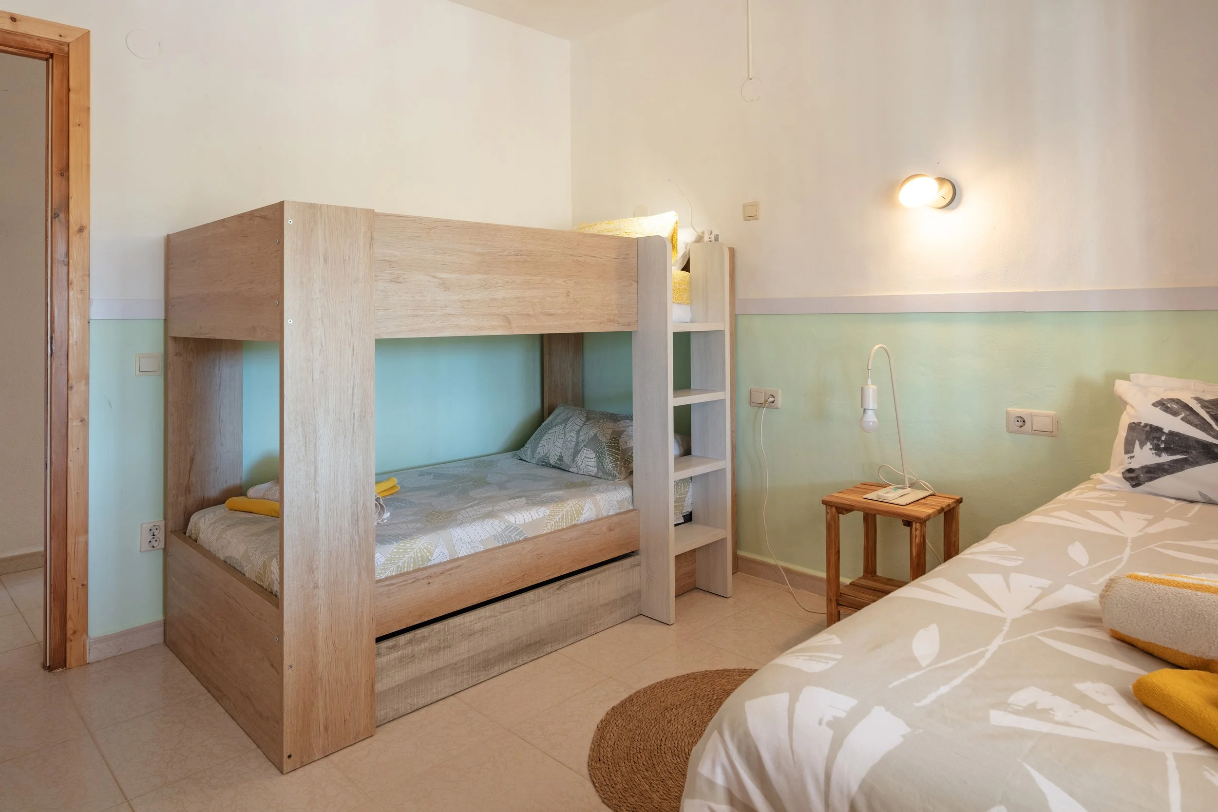 Guest room 2: 1 bunkbed and 1 single bed