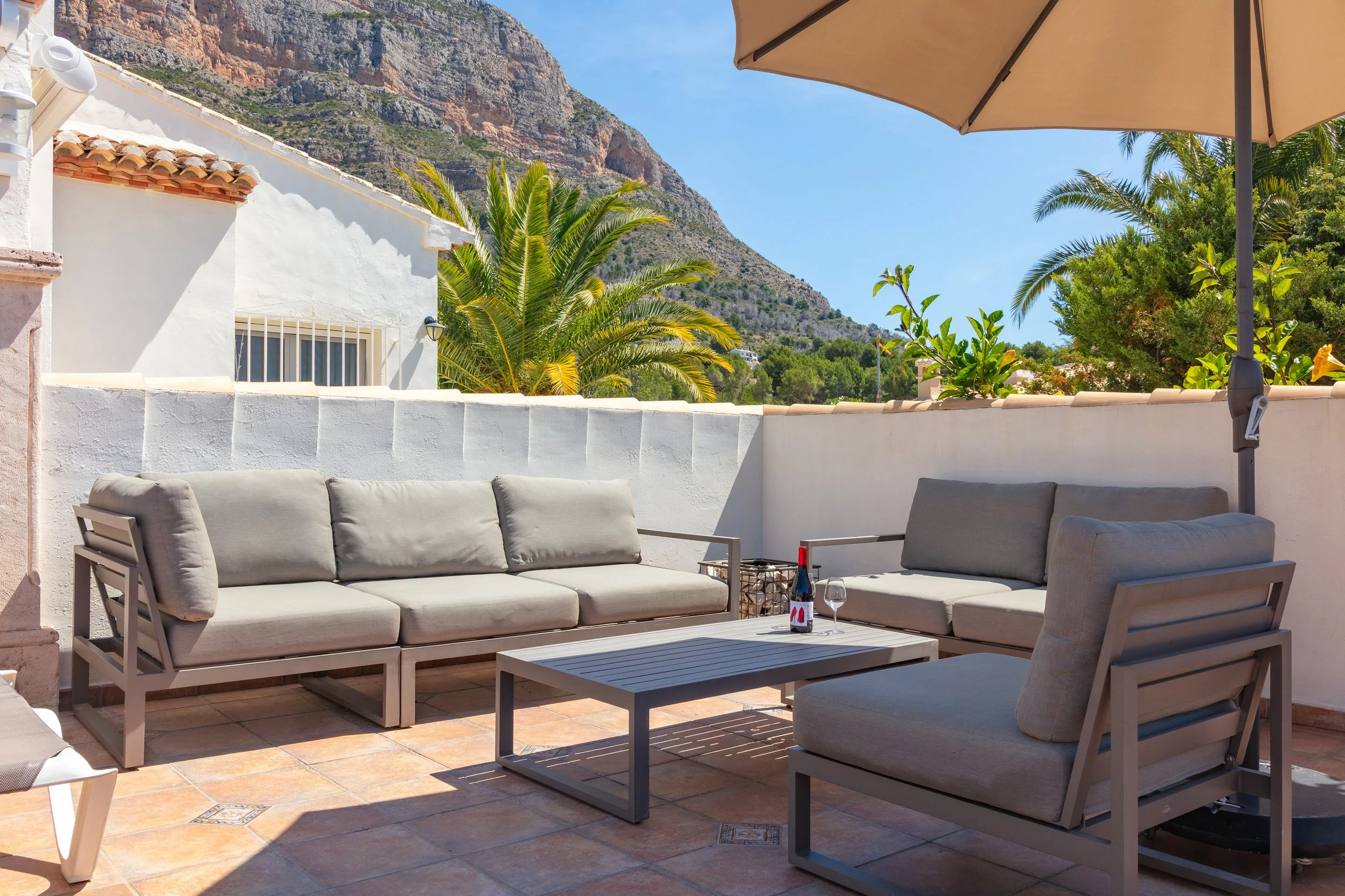 Outside lounge on terrace for 7 people