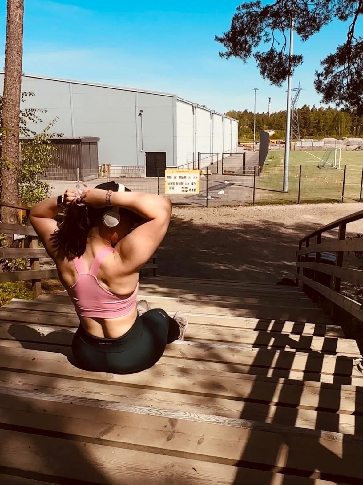 T&auml;ll&auml;viikolla kisan lis&auml;ks oon tehny joitain testej&auml; ja t&auml;ss&auml; videot miss&auml; tuli tehtyy PB✨ 

Kyl n&auml;&auml; vaa l&auml;mmitt&auml;&auml; mielt&auml; ja taas muistaa miks sit&auml; jaksaa koko talven teh&auml; kov