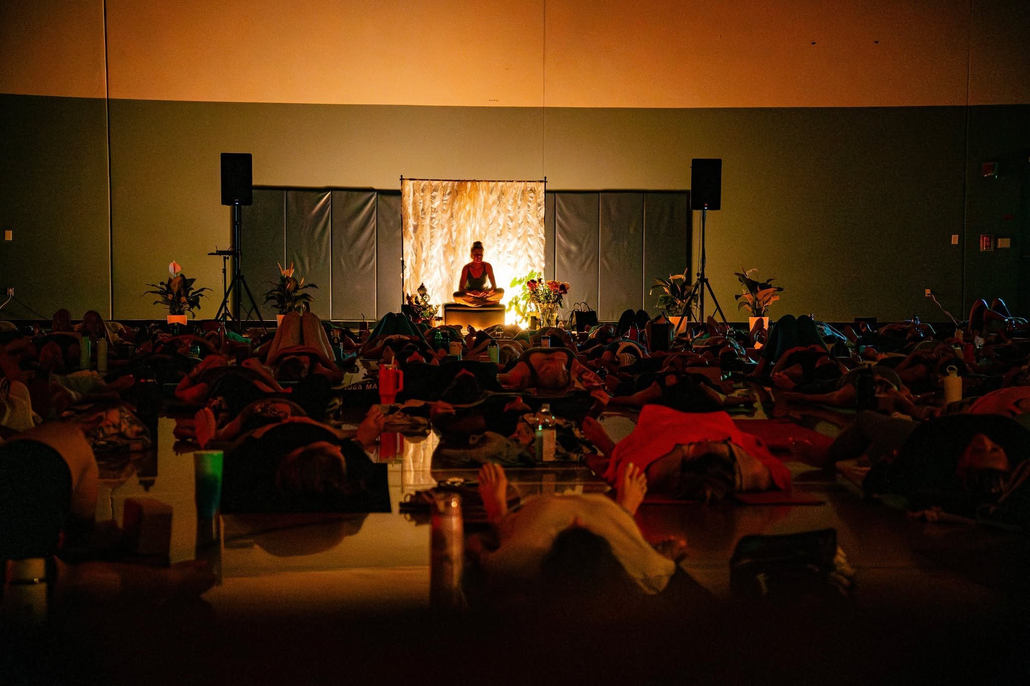 Remember the magic of Seane's last workshop?  We do!❤ 
.
.
Get ready for more transformative yoga with Seane, September 5-7!  Register now before it's too late! The link is in bio.✨ 

@manifestingmofo
@seanecorn 

#throwback #yoga #yogaworkshop #sean