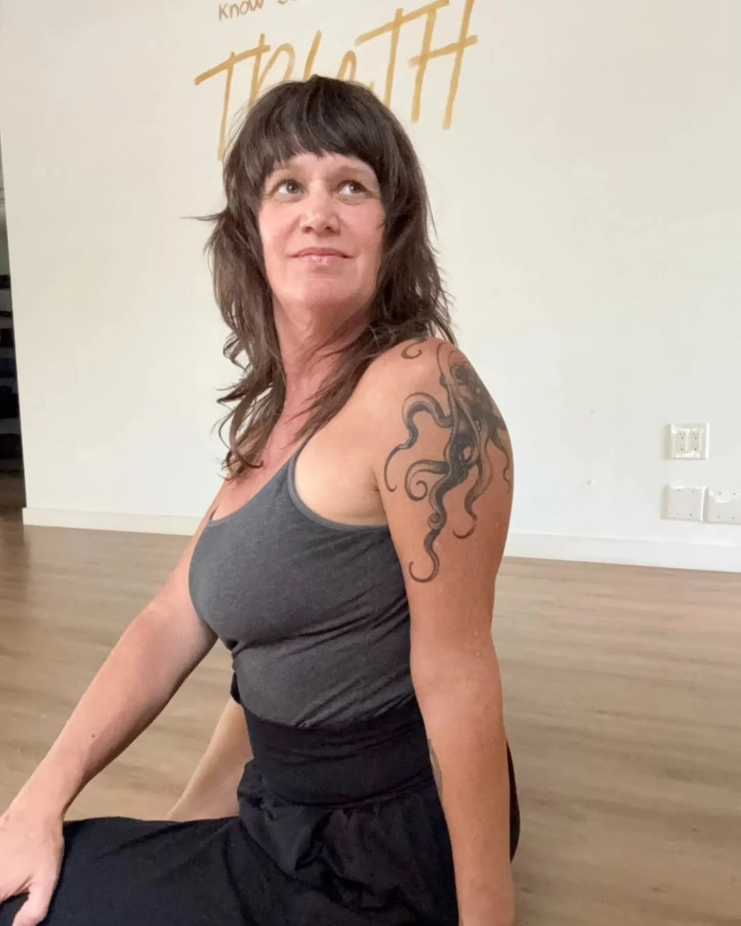 📢 LAST CHANCE TO JOIN OUR WORKSHOPS!
.
.
🟢 TODAY: Therapeutic Yoga Alignment
Find relief and restore balance with gentle, body-positive practices focused on proper positioning and tension release. Join us in the sanctuary or online via Zoom &mdash;