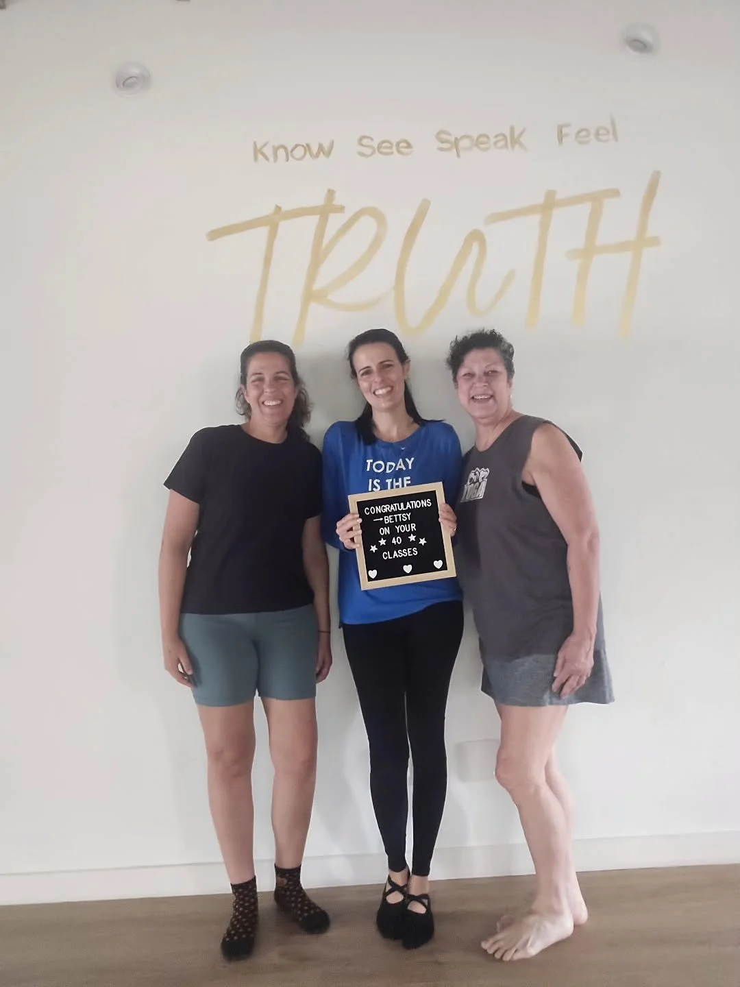 ✨ ANOTHER MILESTONE ALERT ✨
.
.
Big wins taste even better when shared! 🥳🔥
We just hit 40+ CLASSES AND COUNTING at 305yoga together with our absolute star Bettsy!!! 🧘♀️💃
.
.
💥 MILESTONE LOCKED IN 💥
Another win to celebrate with our queen Bettsy