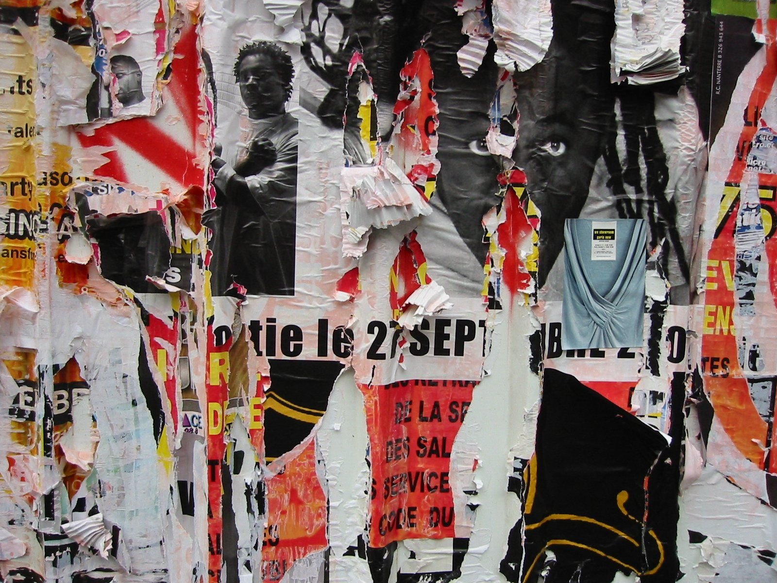 torn-posters-3-1561492.jpg