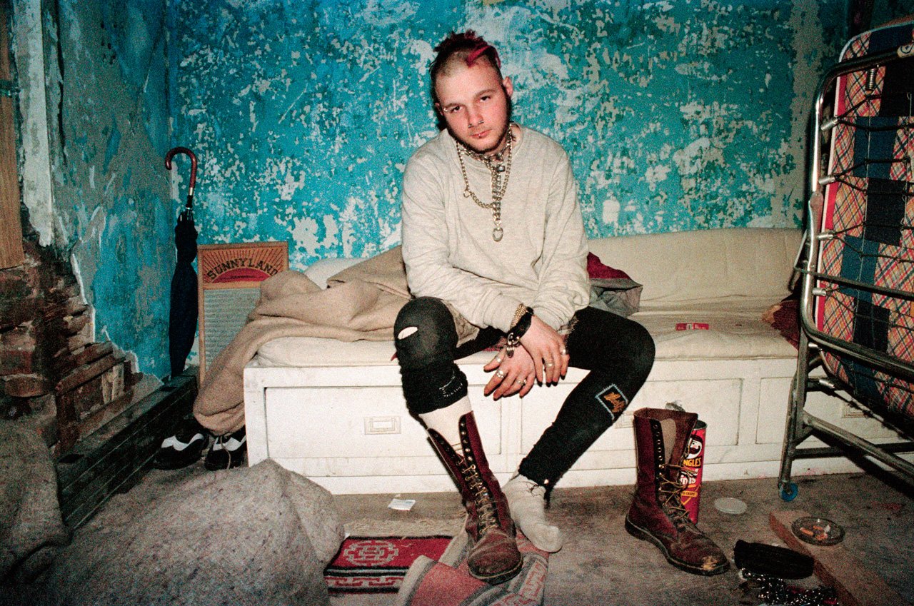 3039418-inline-i-1-the-squatters-of-90s-jason-copy.jpg