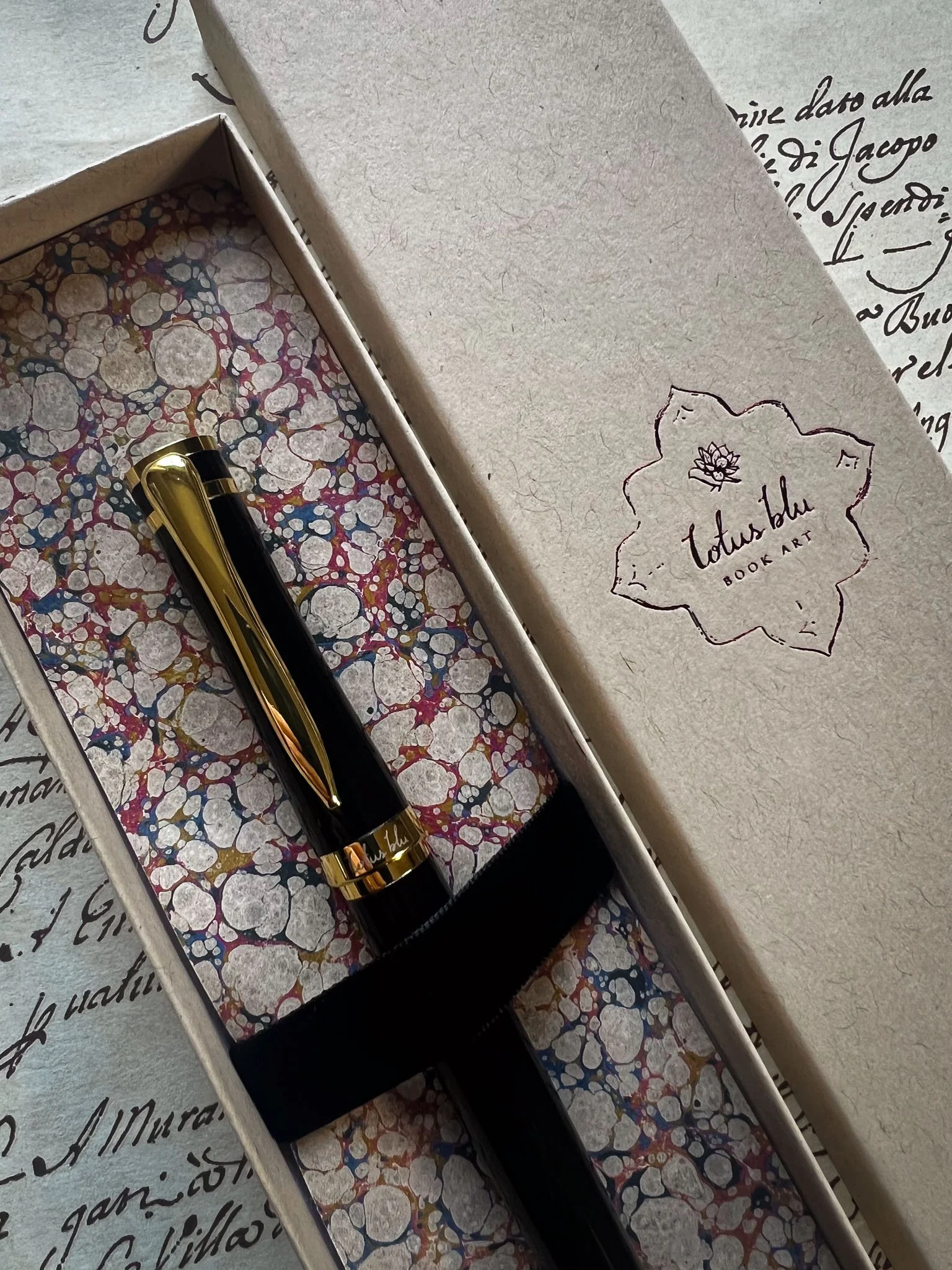 signature-lotus-blu-fountain-pen-6.jpg