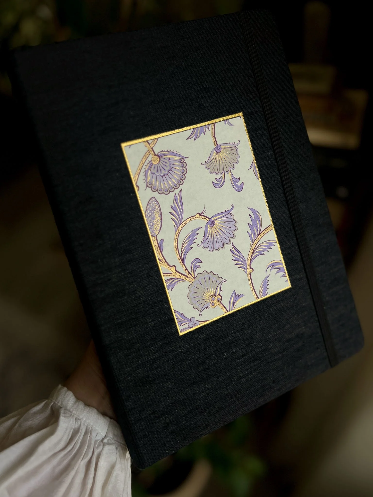 silk-roads-everyday-sketchbook-lotusblubook-01.jpg