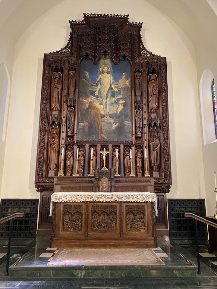 MassAltar1.jpg
