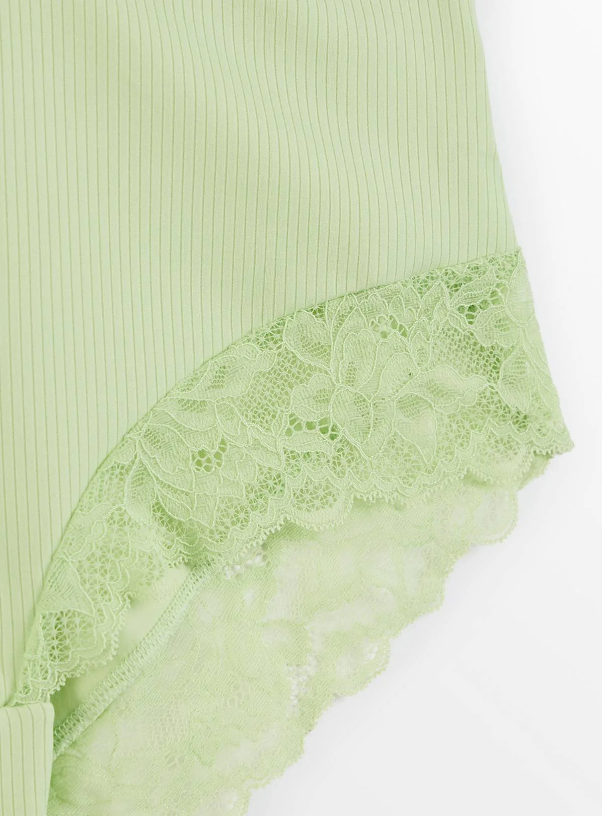 tuc143683769-Green_R_Z003A.jpg