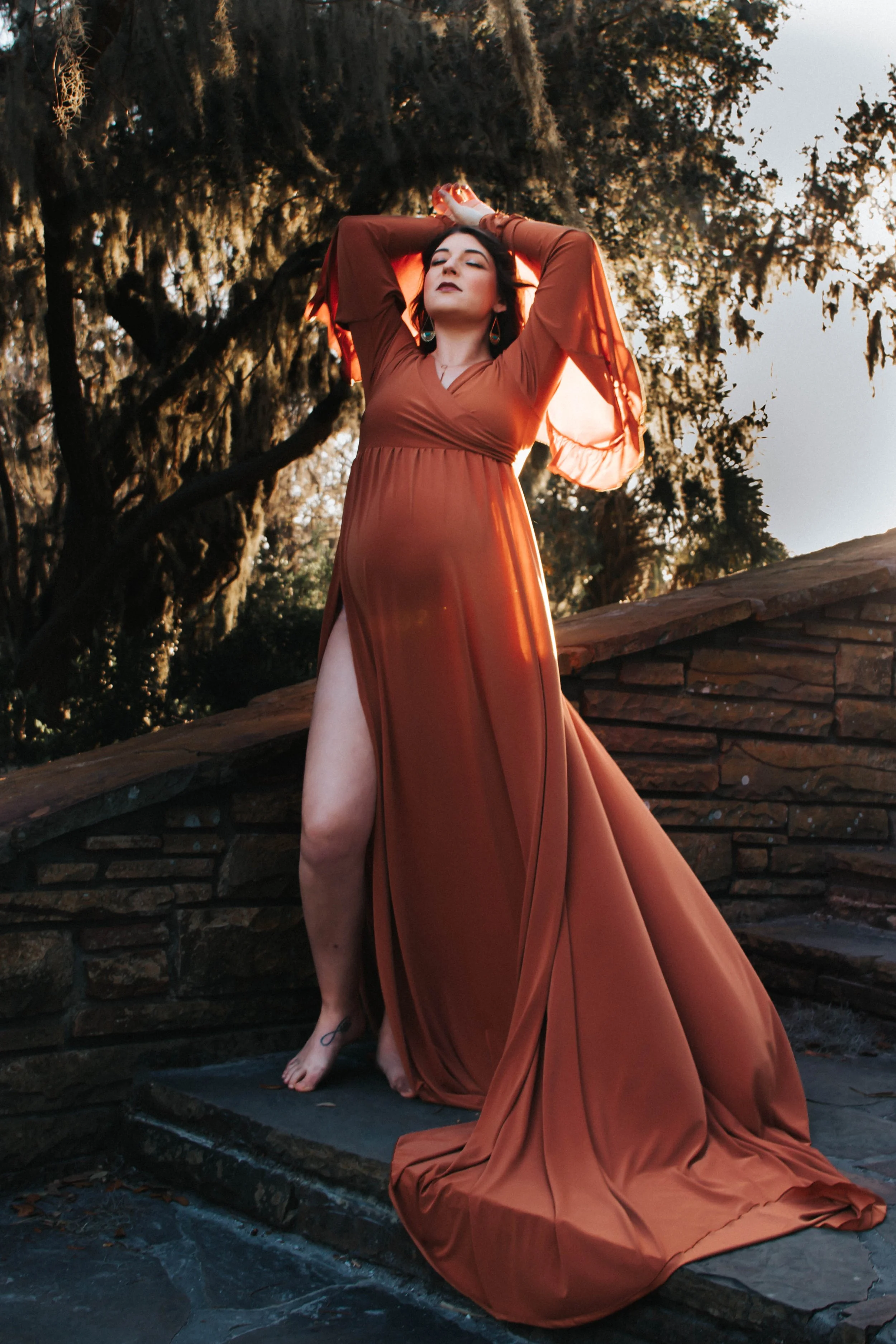 natural light photography, dramatic maternity photos