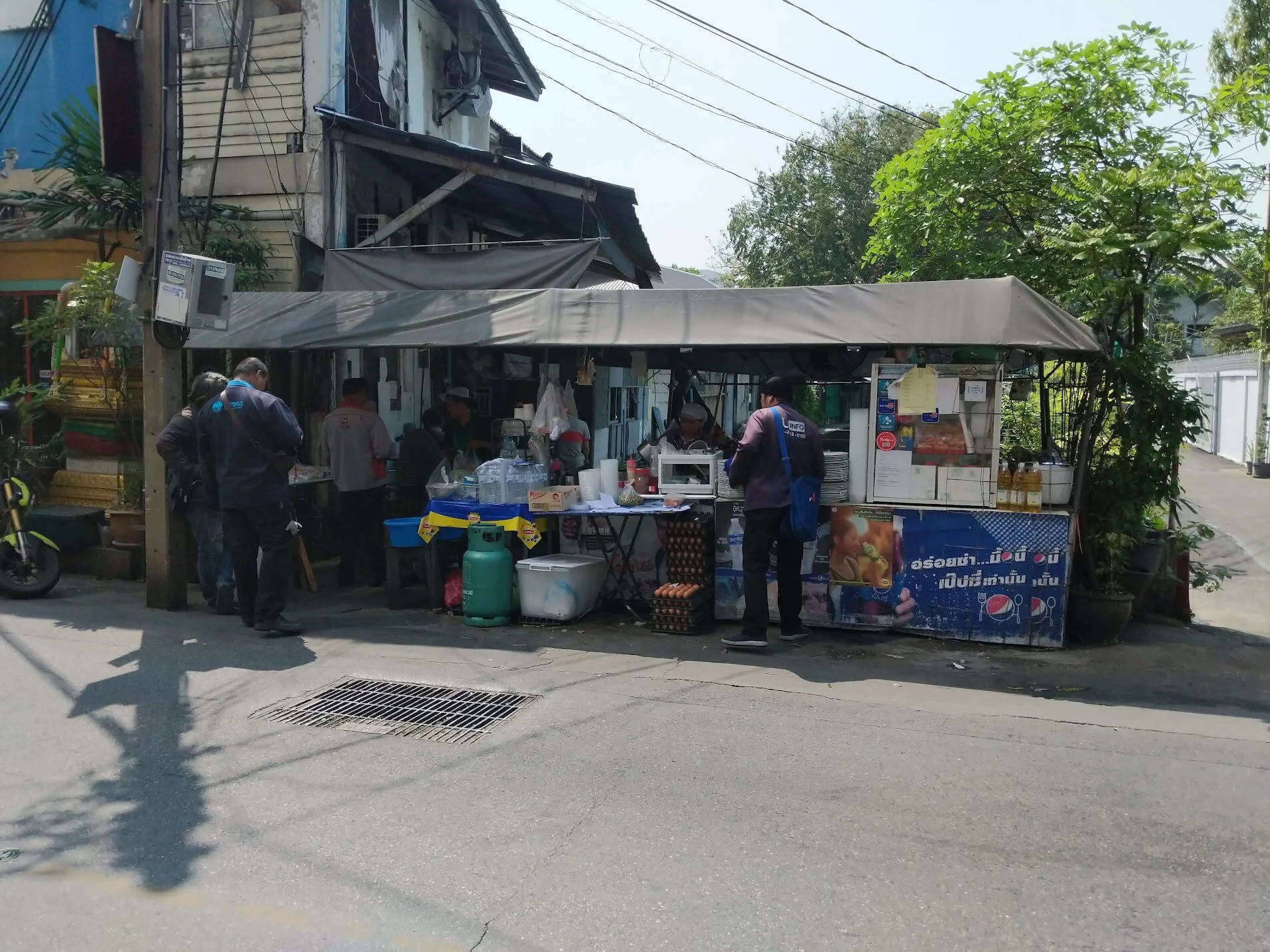 Nhong Rim Klong