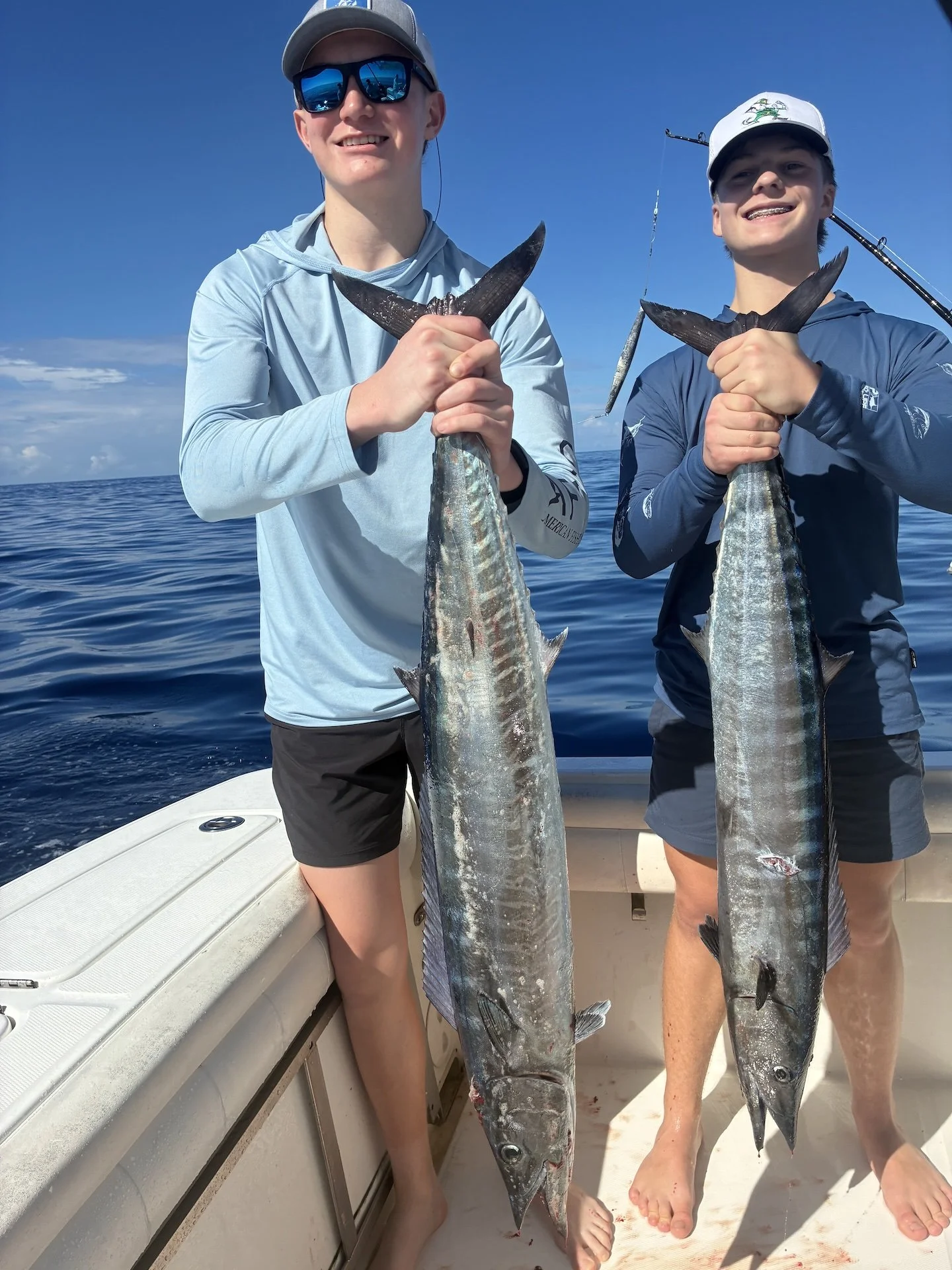 Las aguas de la costa oeste de Puerto Rico ofrecen picadas rápidas y potentes de wahoo en líneas de curricán montadas con maestría.
