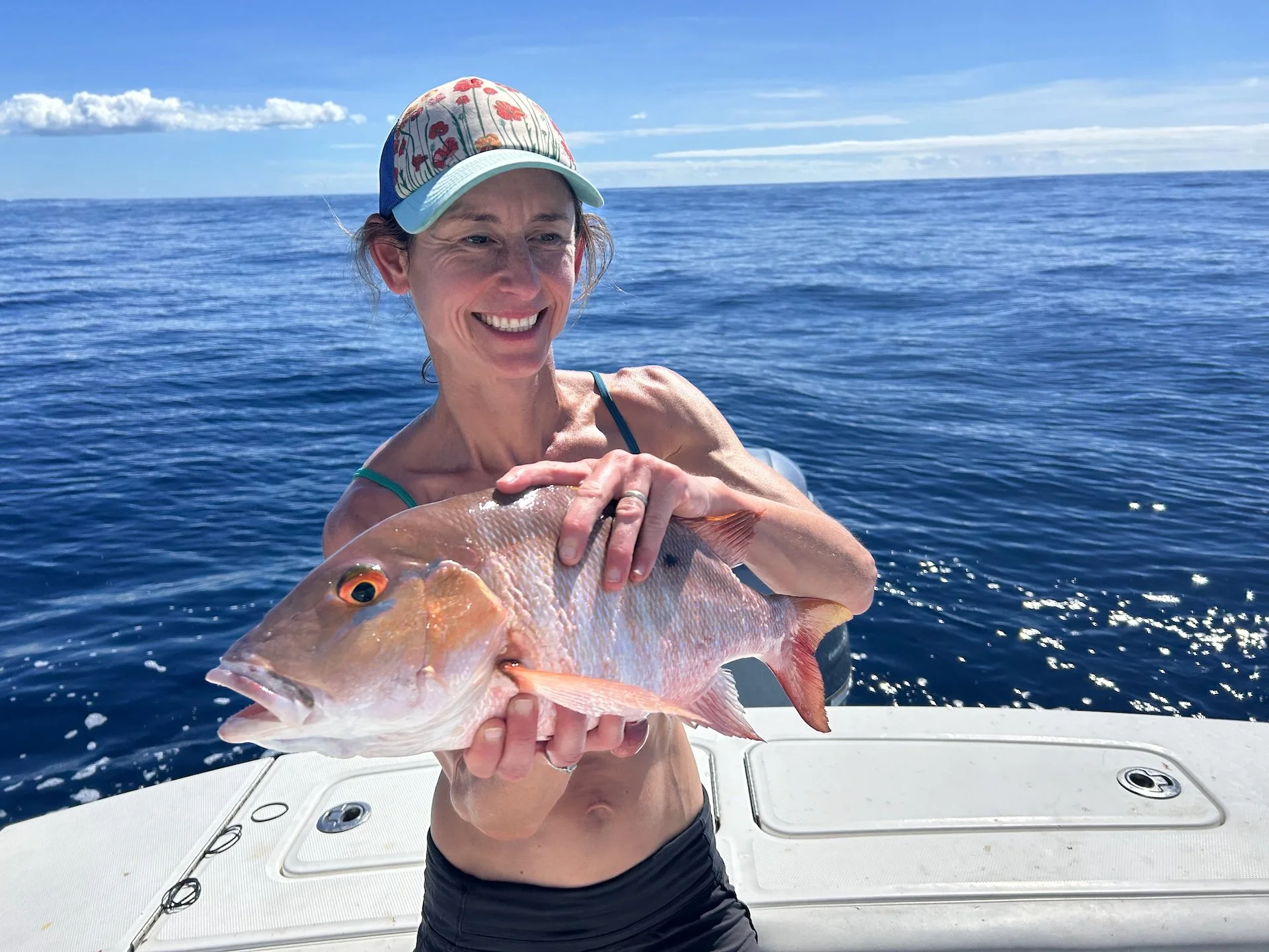 Emocionante excursión de pesca de arrecife para capturar pargos y meros en Rincón, Puerto Rico