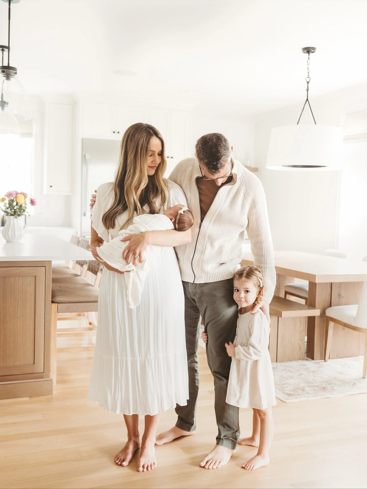 The sweetest in-home newborn session that came about in the most serendipitous way. I&rsquo;m so grateful for everyone who invites me into their lives during this intimate time..it is an honor I never take for granted! 

This family was fully styled 