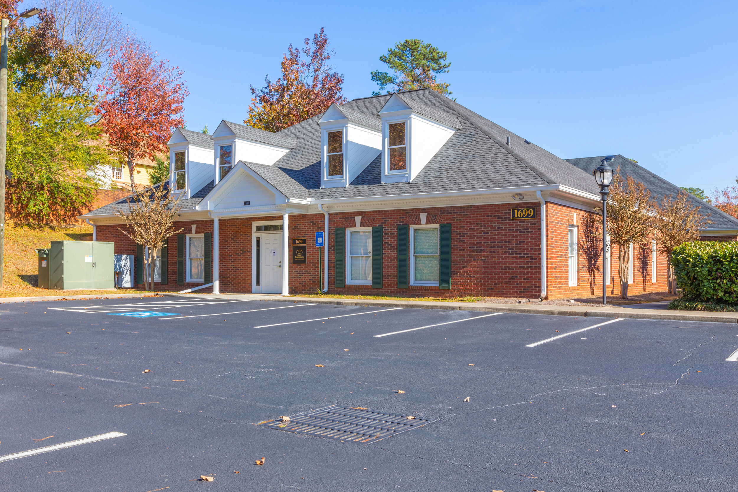 1699 Duluth Hwy-15.jpg