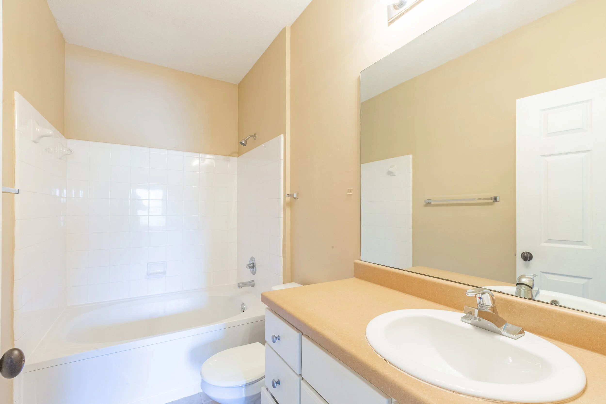 Shades Valley Interior-8.jpg