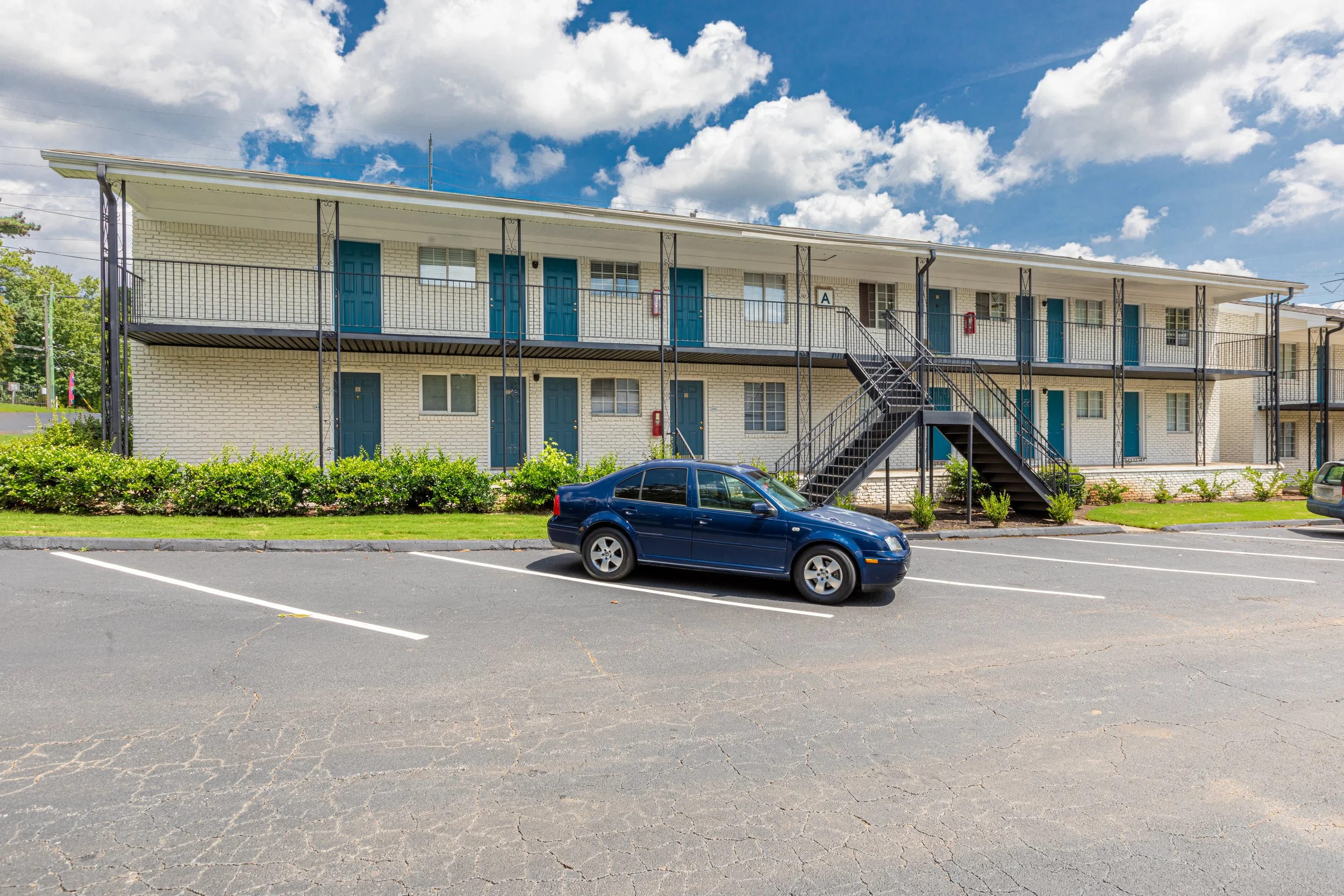 1960 Allison Court-19.jpg