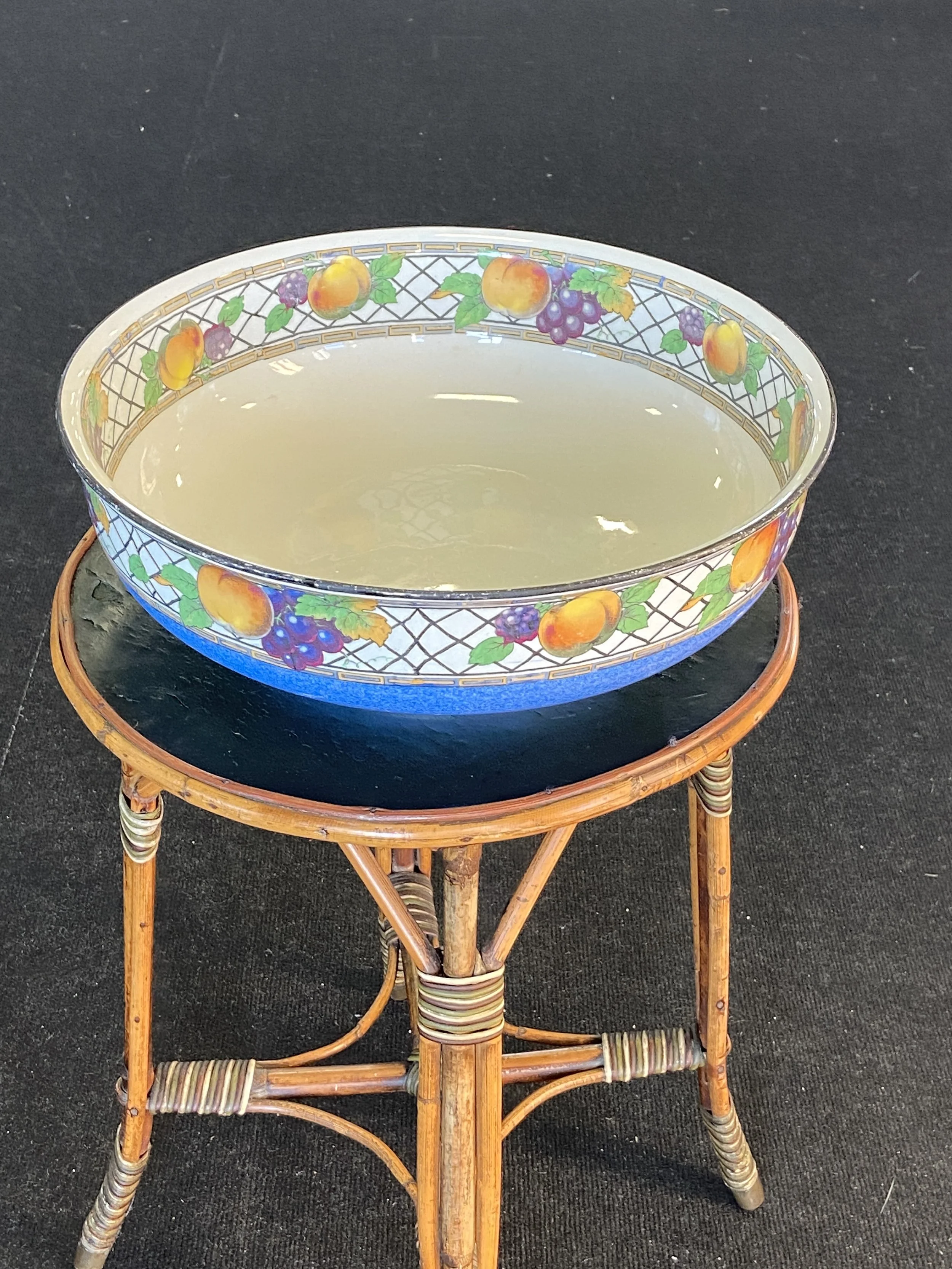 Vintage large Wedgwood Imperial porcelain bowl.