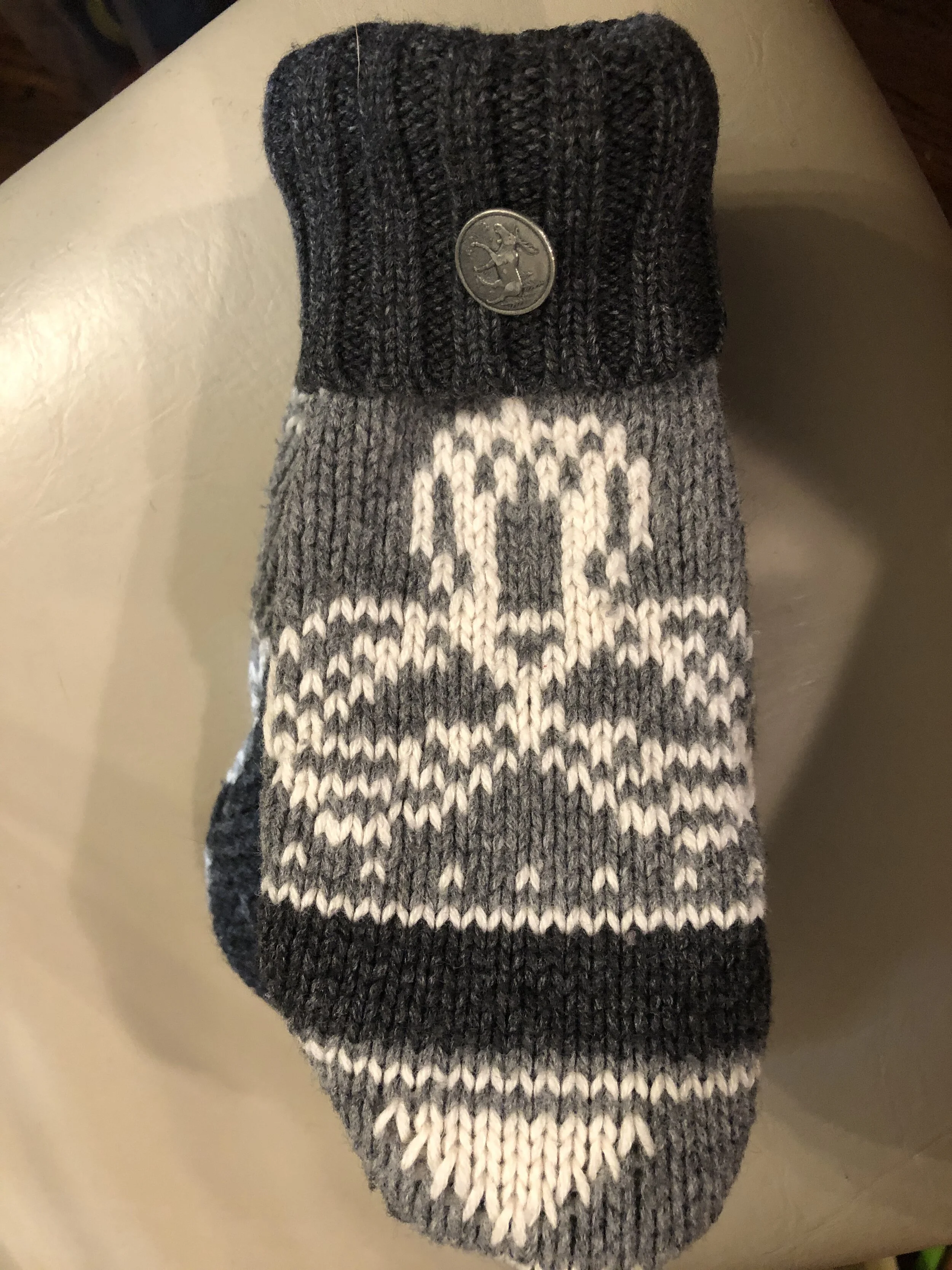 Shari-Anne’s Sweater Mittens 