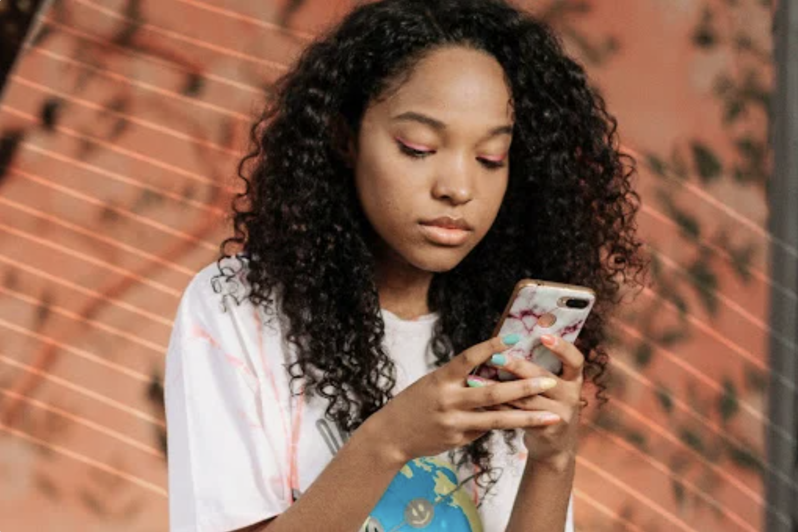 &lt;em&gt;MONARCH&lt;/em&gt; Are Smartphones to Blame for the Teen Loneliness Epidemic?