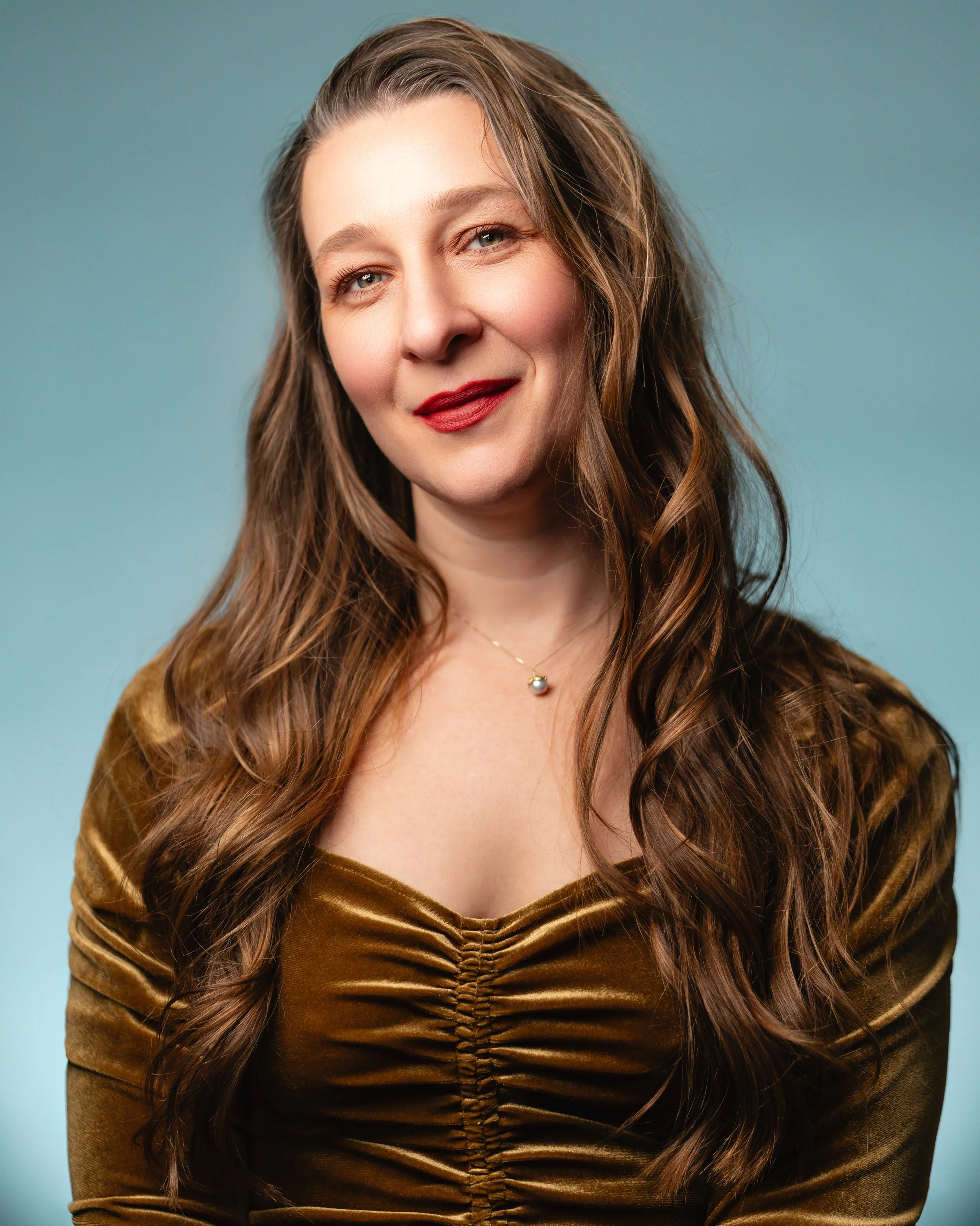 Laura Robards-Look 2.jpg