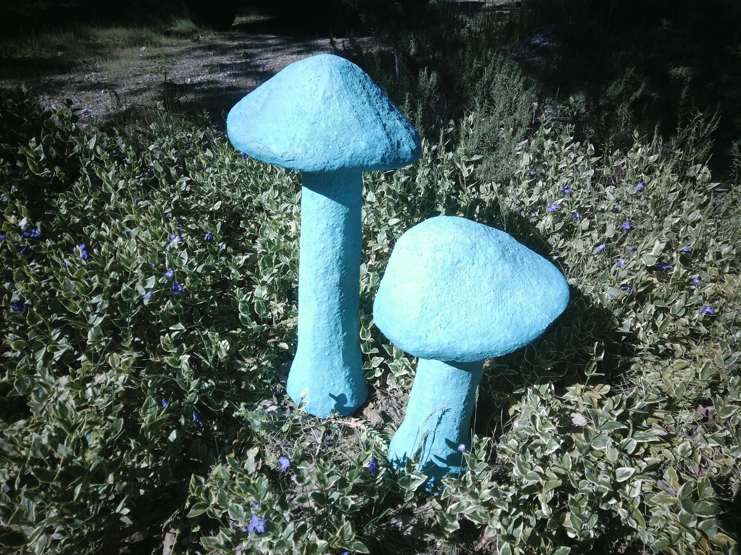 Paper mushrooms