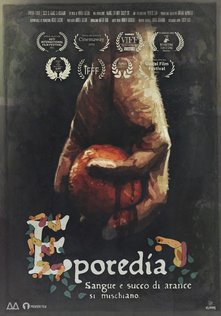 Locandina del film "Poredia" con un'immagine di una figura umana che tiene un arancia sanguigna con il sangue che cola, e riconoscimenti di premi e festival alle sommità.
