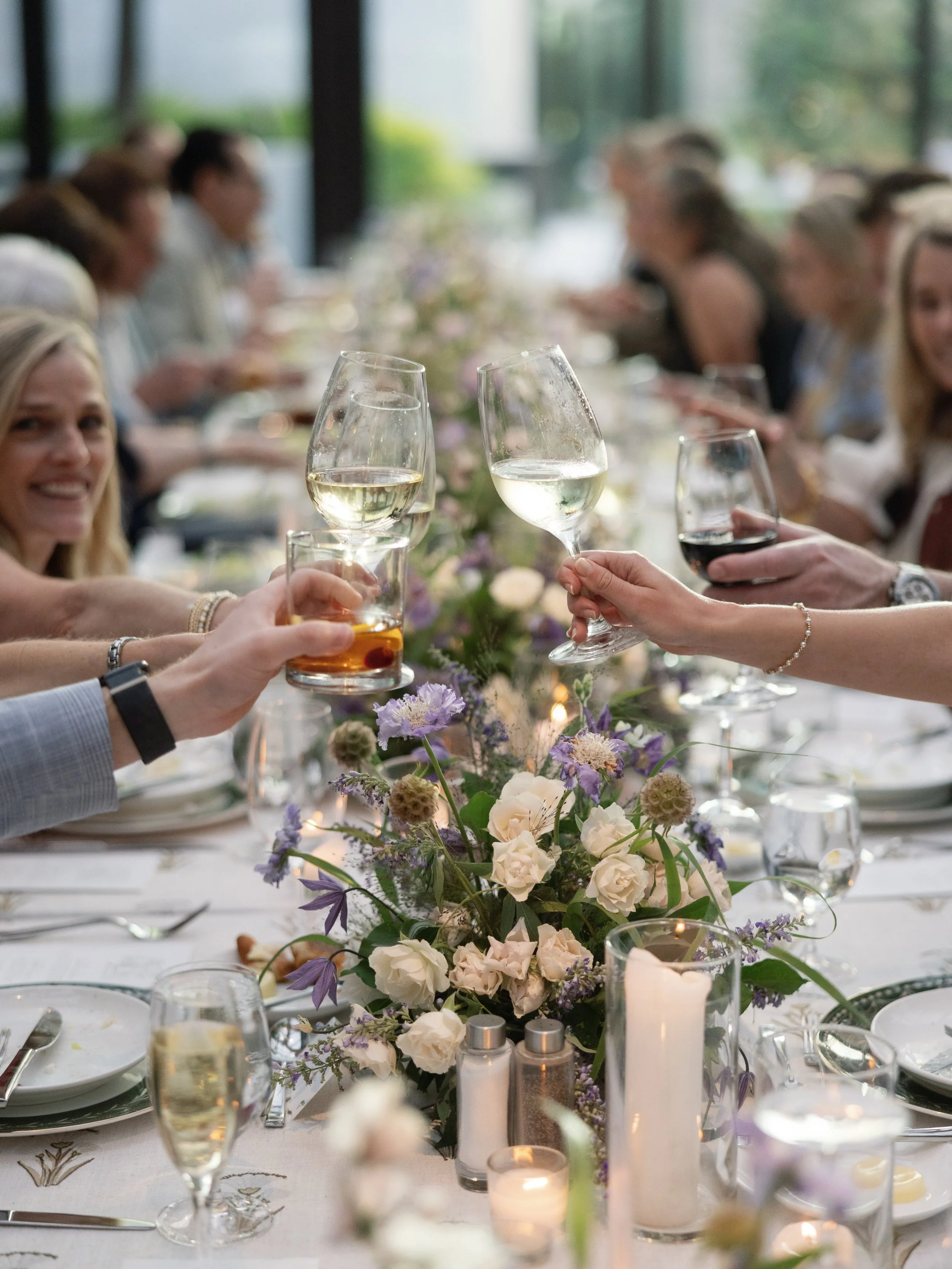 The brief: Aspen with a touch of western charm. Natural textures, warm light, and layered details came together for an intimate rehearsal dinner at @crescentfortworth.