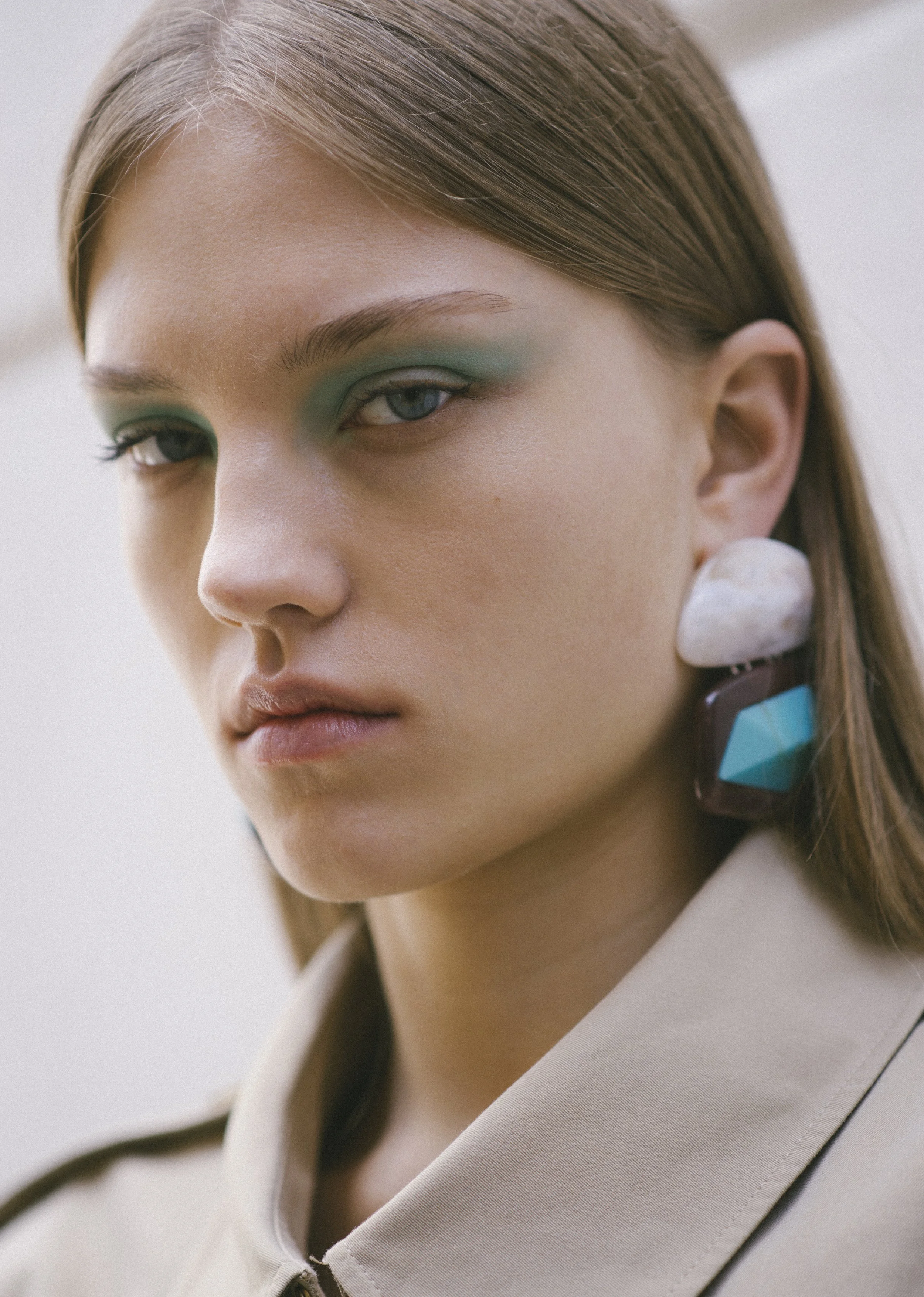 Hanna @ Next London
Ph: Mauro Sardo
Styling: Aline Swoboda
Make Up: Simona Svantnerova