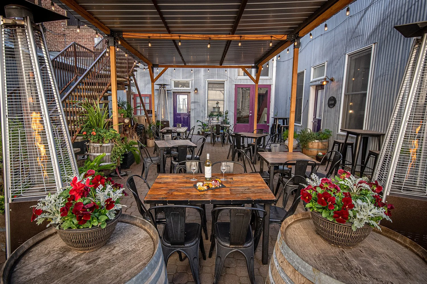 tastingroom-gallery5.jpg
