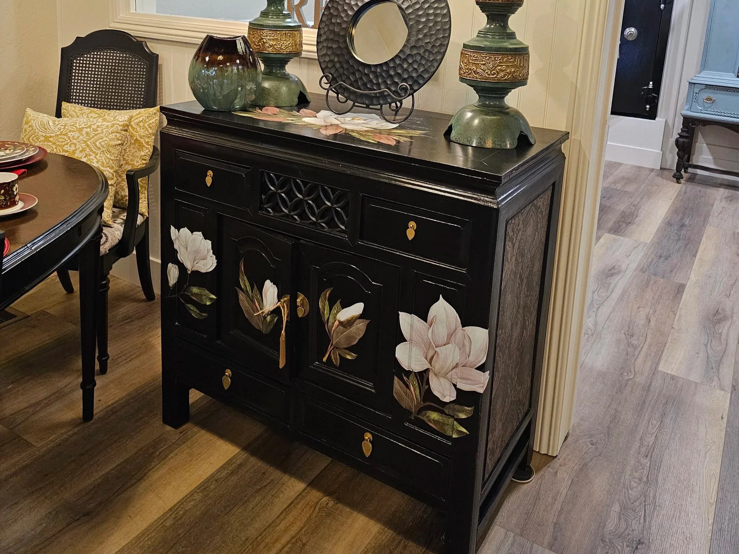 2nd Chance Furnishings         From Trash To Treasurers