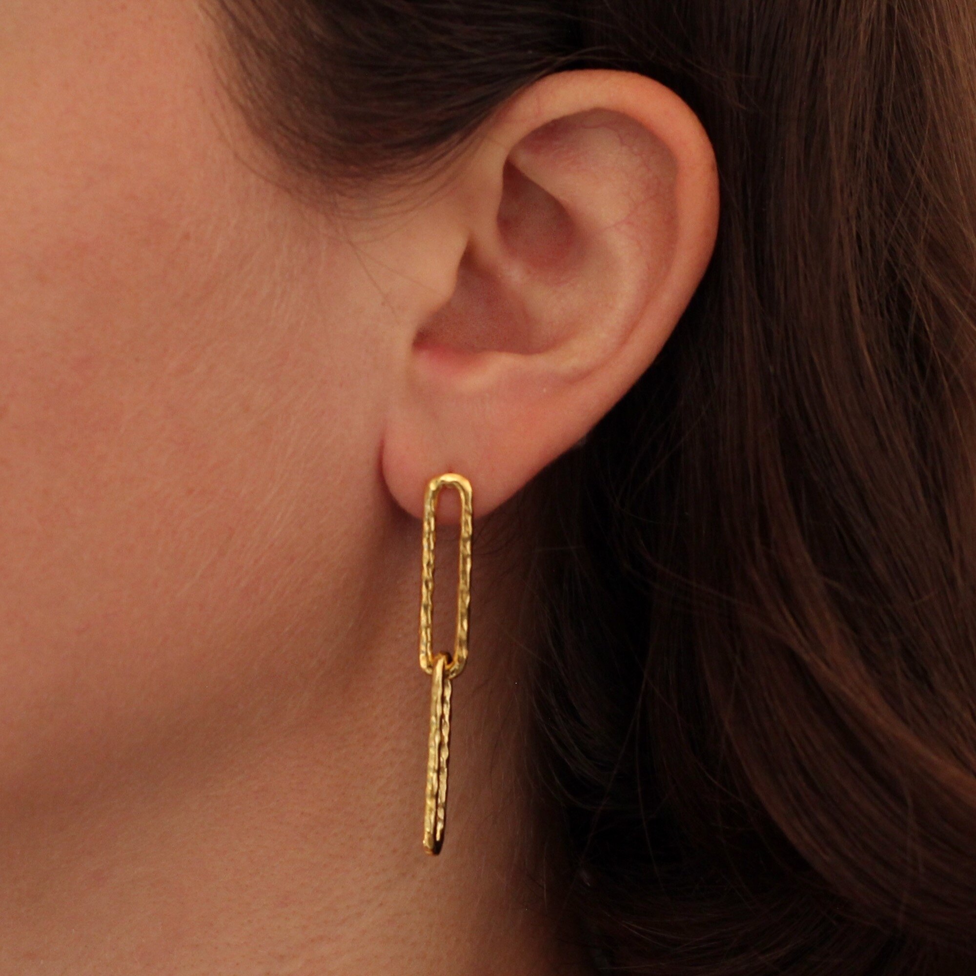 KSE-41_hammered_textured_gold_Vermeil_dangle_drop_earrings_minimal_minimalist.jpeg