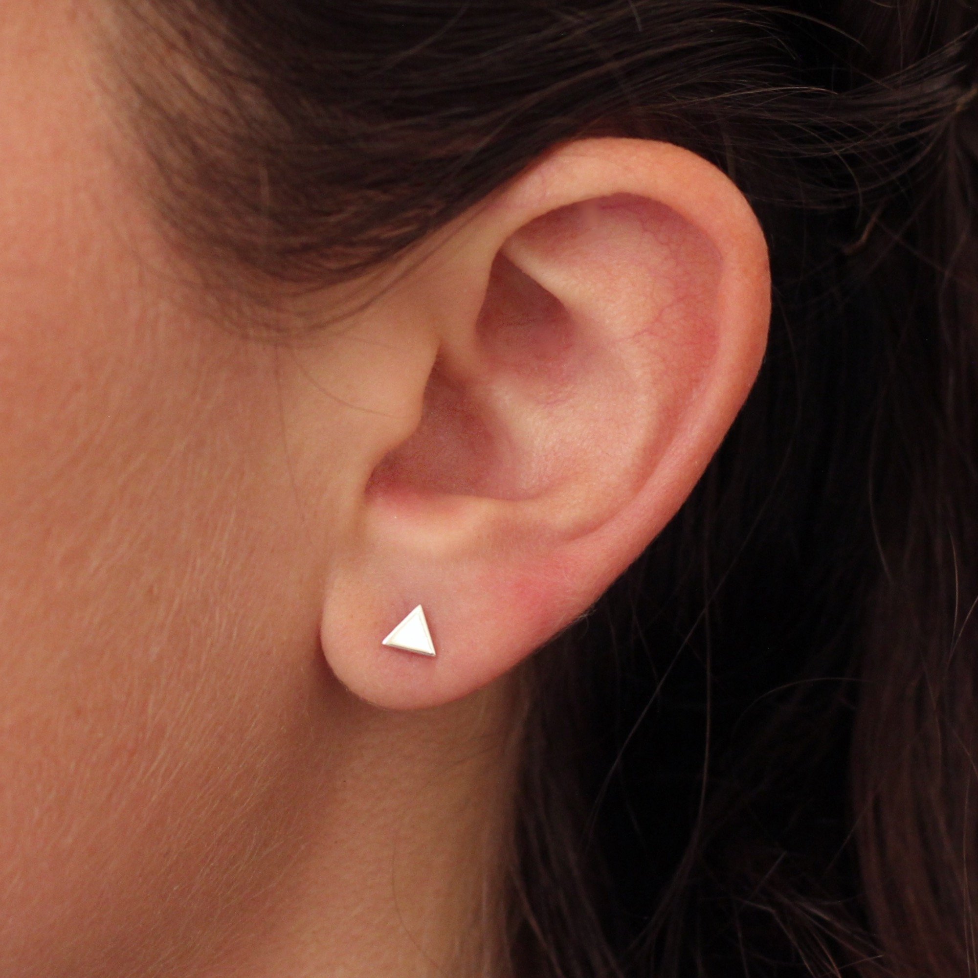 PL-94_sterling_silver_geometric_triangle_stud_Earrings.jpeg