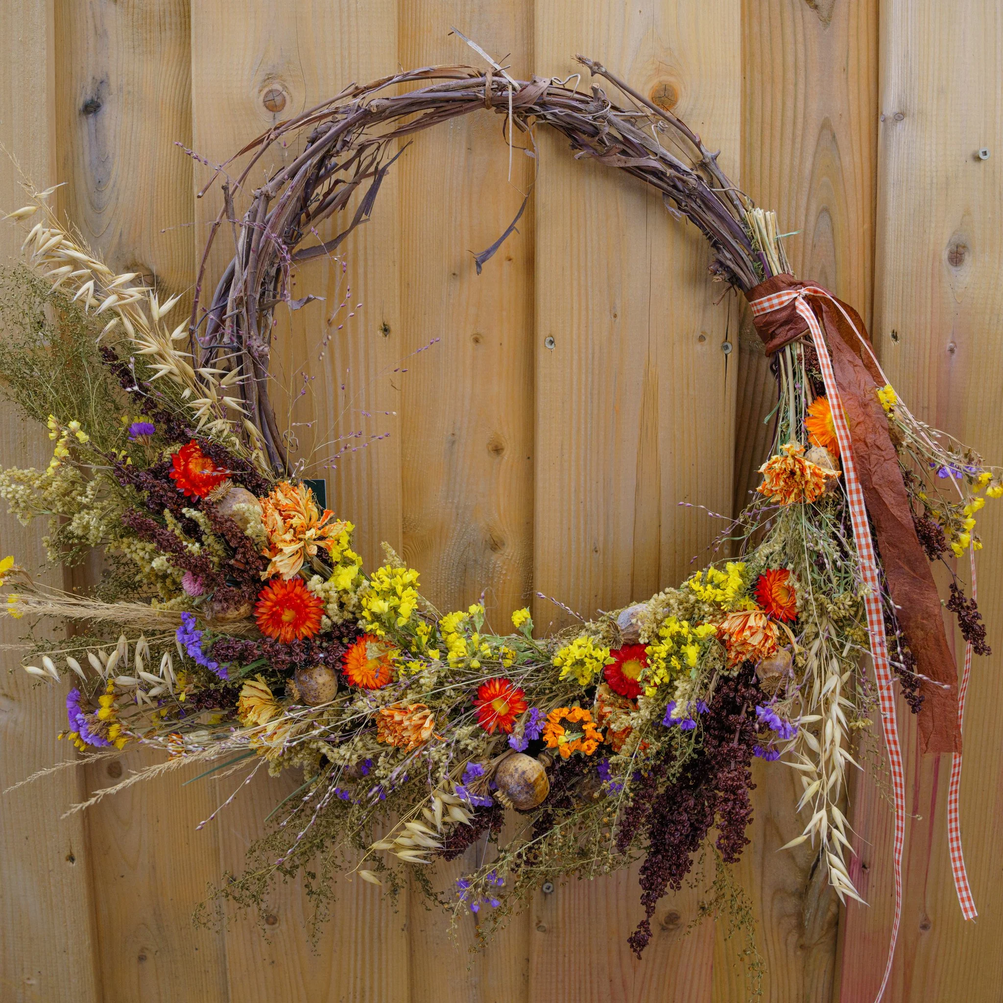 Twisted Branches Wreath