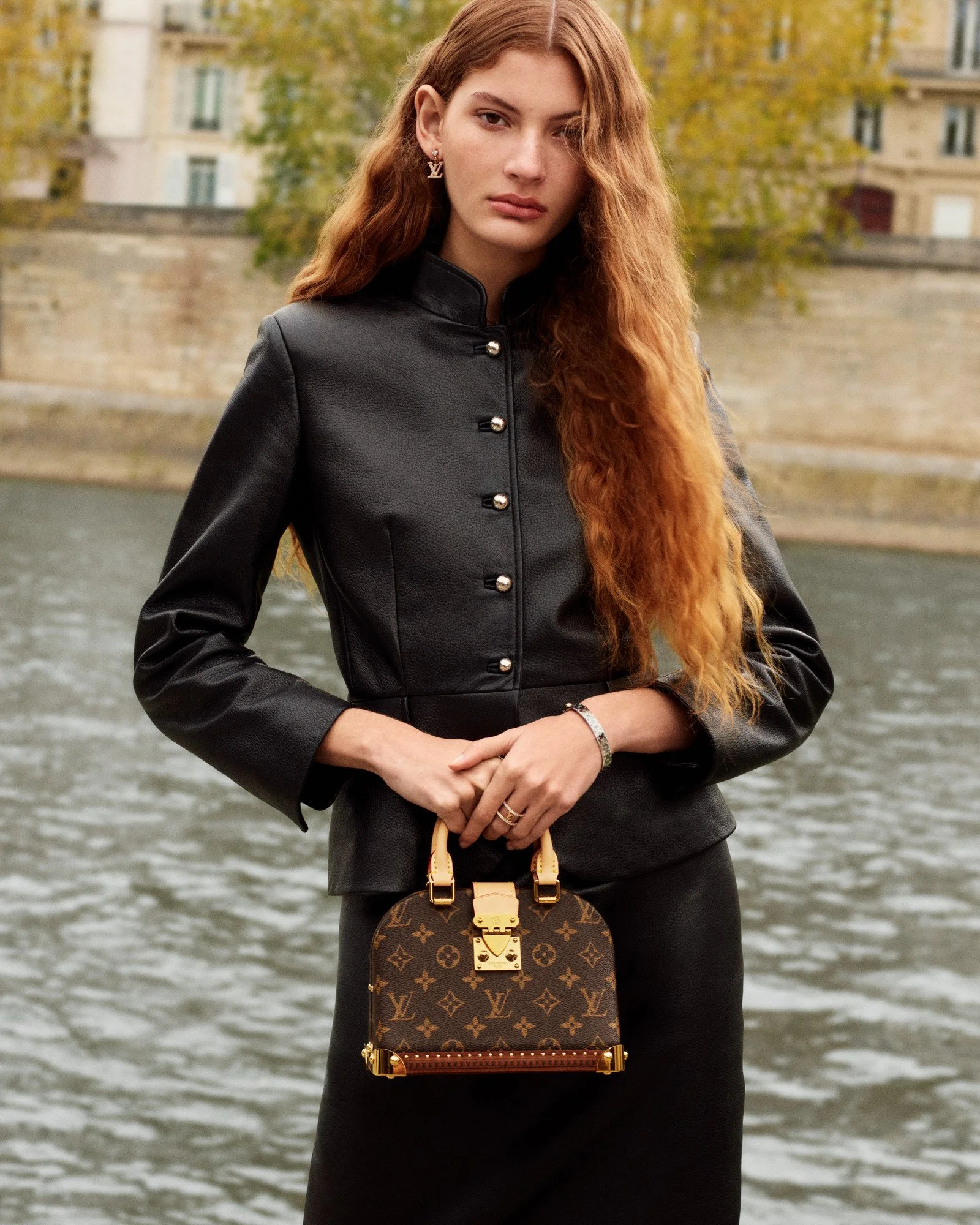 WOMEN_ALMA TRUNK_LVCOM_1600x2000_DII.jpg