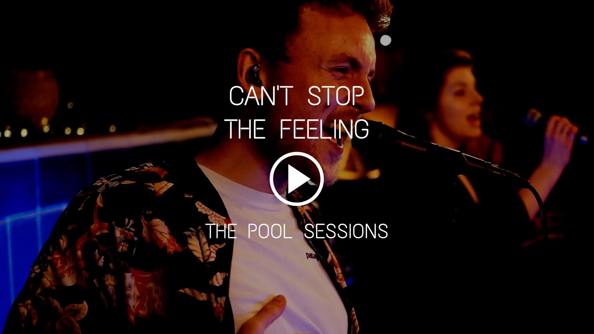 Paradise At Midnight mit "Can't Stop The Feeling" @ "The Pool Sessions"