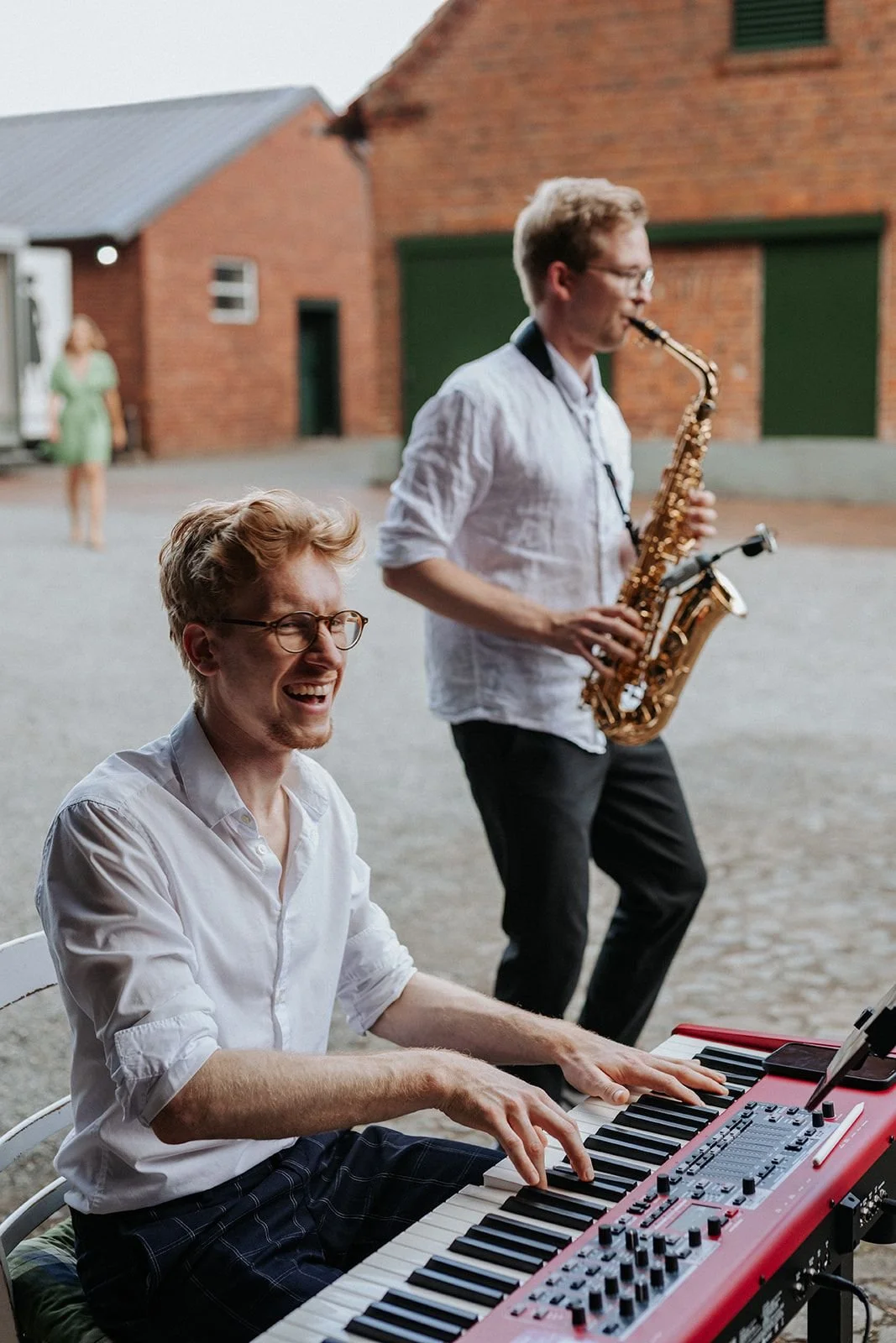 Hochzeitsband auf einer Hochzeit auf dem Hof Hillejan in Velen 