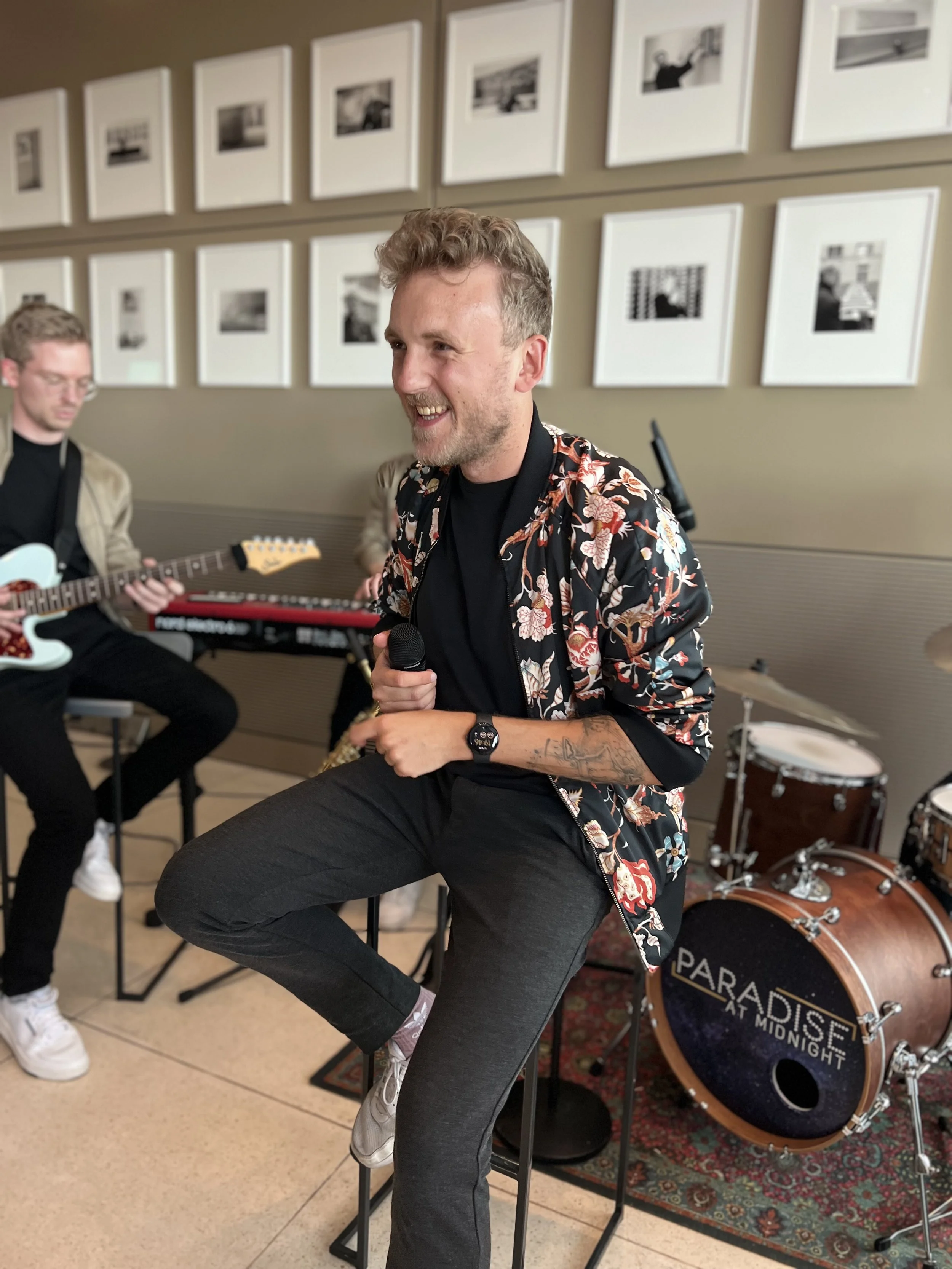 Paradise At Midnight im Käfer-Dachgartenrestaurant