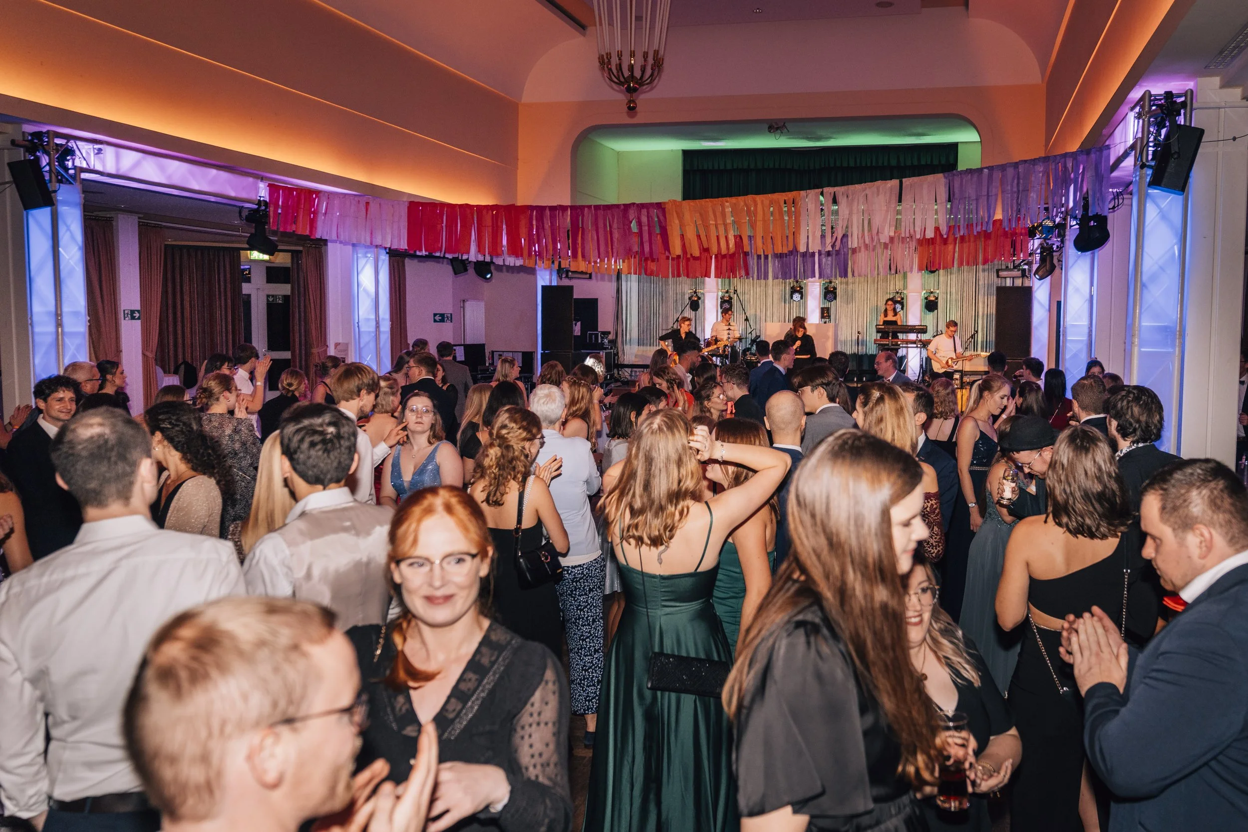  Paradise At Midnight &amp; Acoustic Paradise – Liveband und Acoustic Band beim Hochschulball Lingen, Ballabend, Tanzband, Partyband NRW, Eröffnungstanz, DJ-Afterparty, Livemusik Niedersachsen 