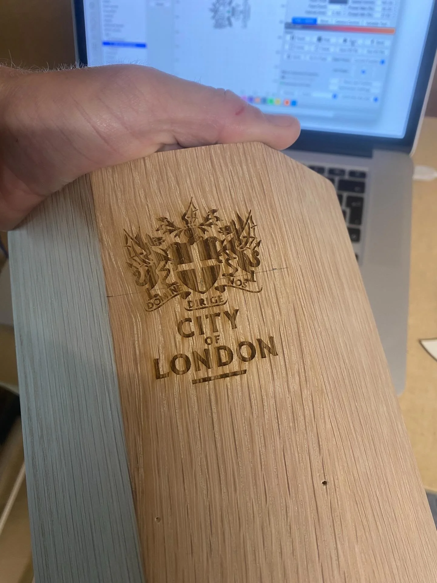 Some very special boxes coming off the laser today after being engraved for The City of London cemetery today. Skilfully  crafted by @griffinandsinclairfurniture and now ready for finishing. 
#furniture #engraving #laserengraving #handmade #oak #urn
