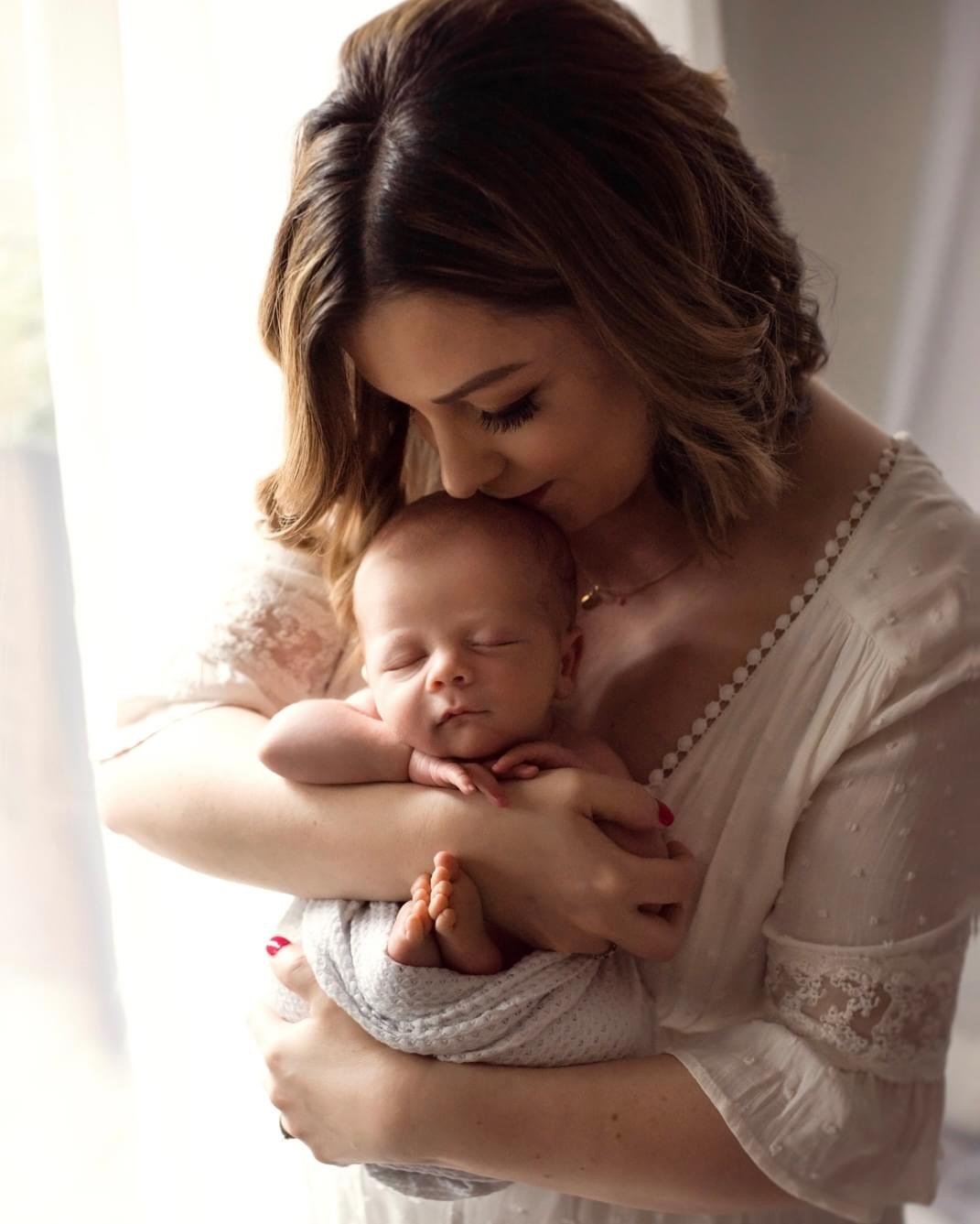 Why Love Natural Light Photography | Newborn Photographer — Newborn Baby & Maternity Photography | Kim Forrester