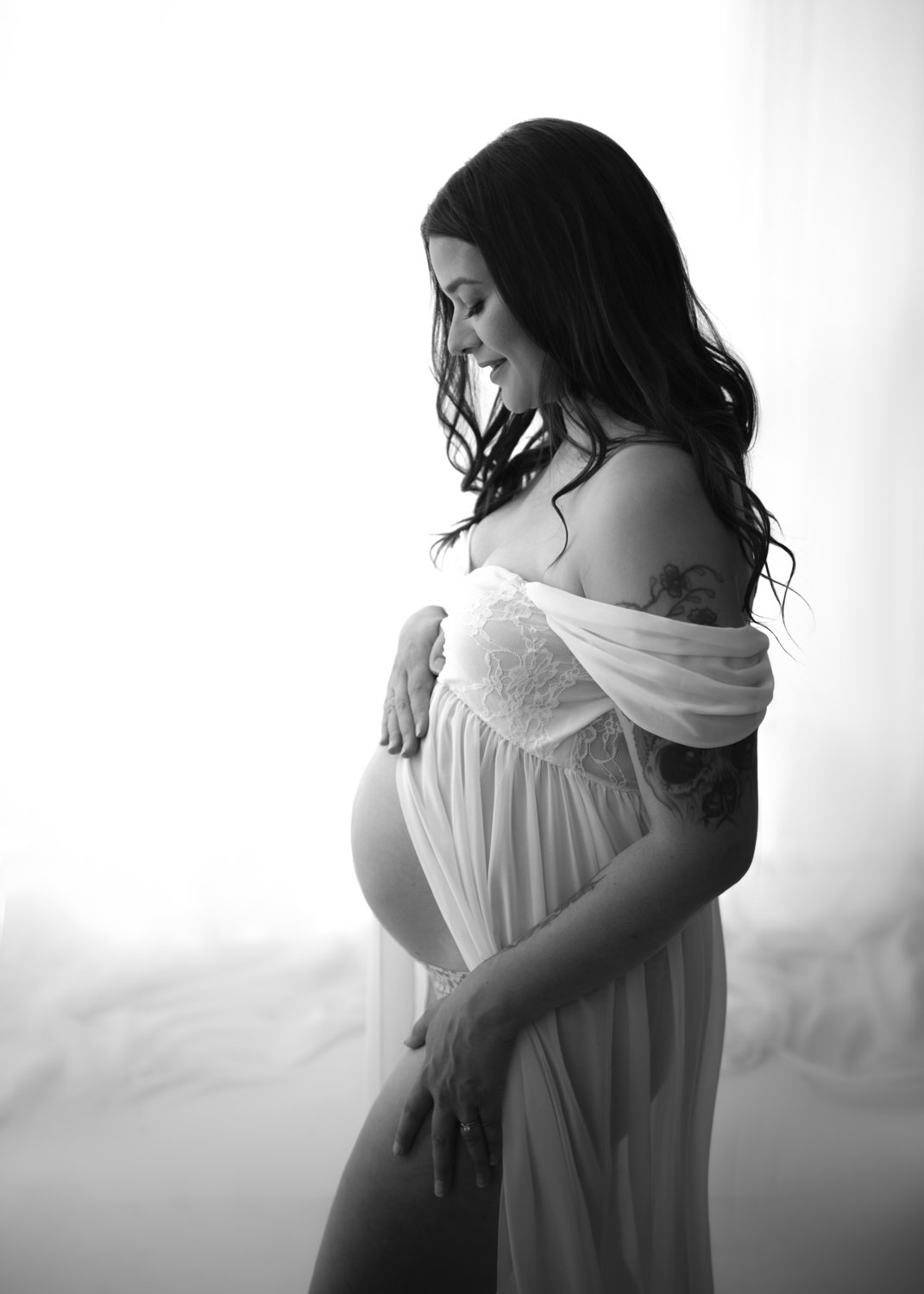 Black and White Maternity Silhouette 