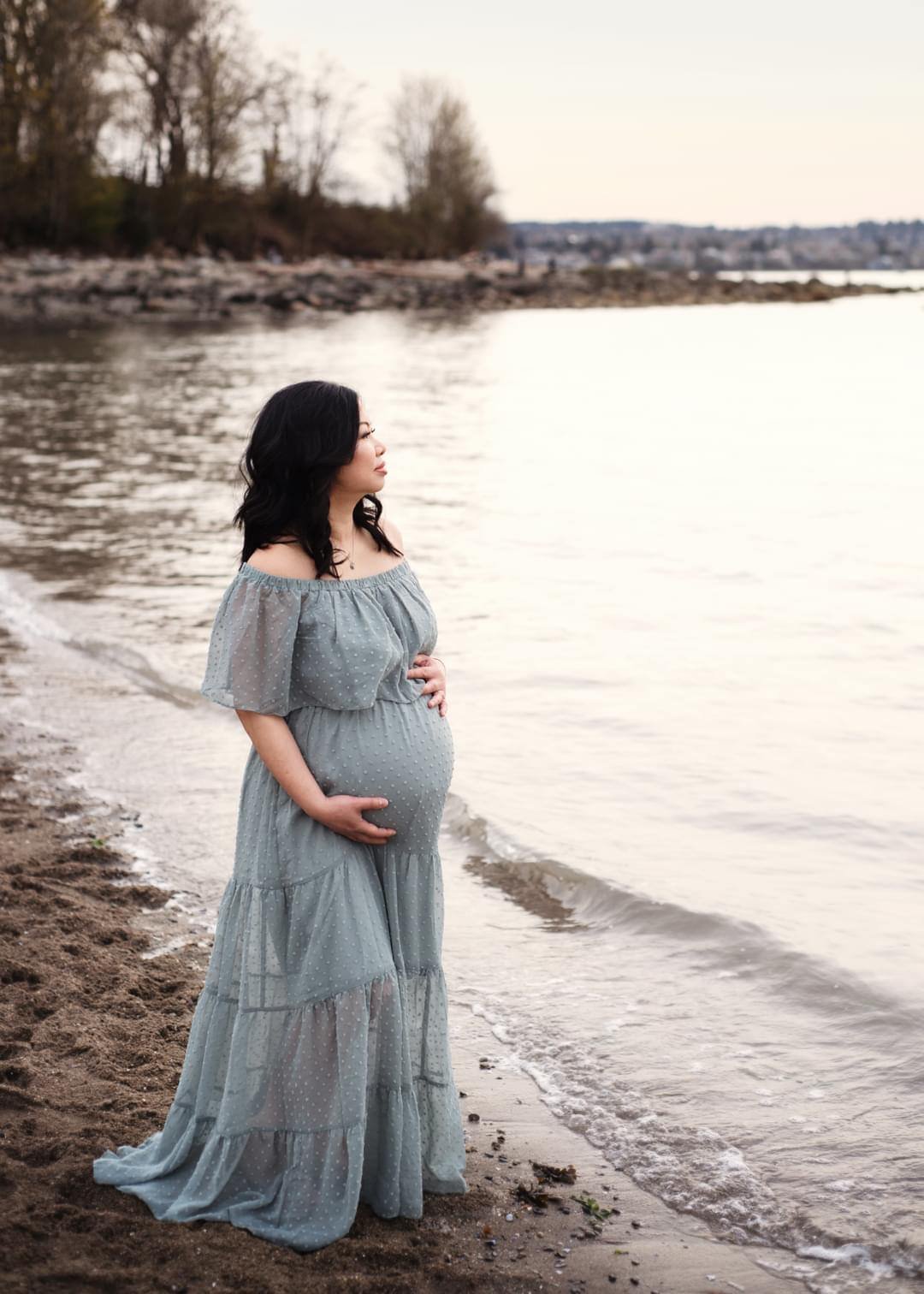 Beach Maternity Photographer Vancouver