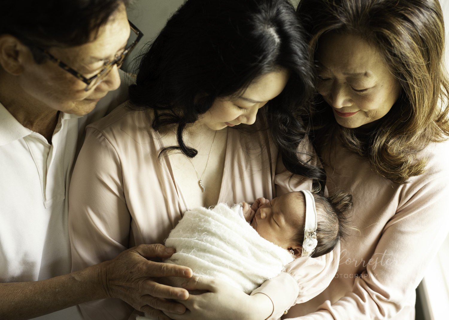 Why Including Grandparents in Your Newborn Session Creates Meaningful Family Heirlooms