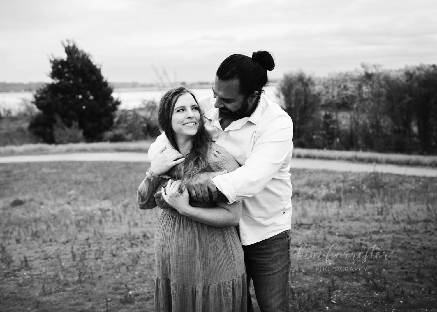 Crescent Beach Maternity Photo Shoot-19.jpg
