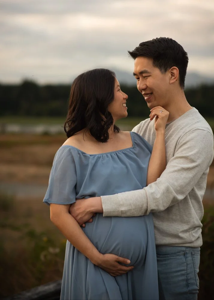 Simple and Natural Maternity Photography