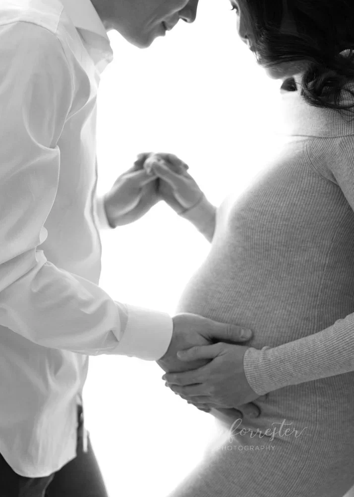 Maternity Photographer North Okanagan