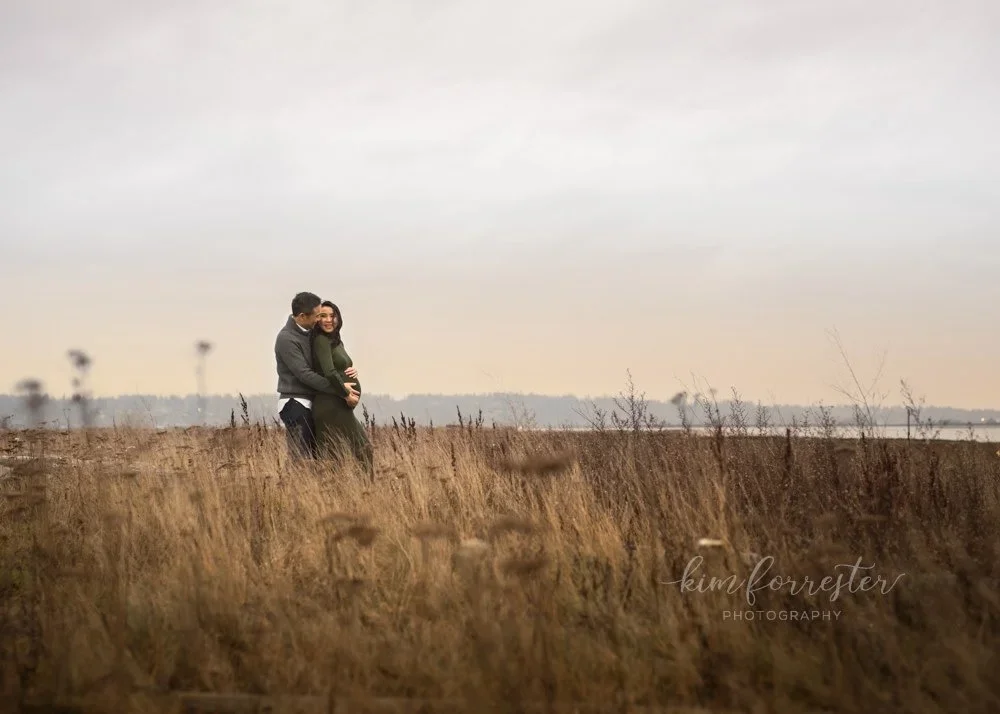 Best Outdoor Maternity Photographer Kelowna